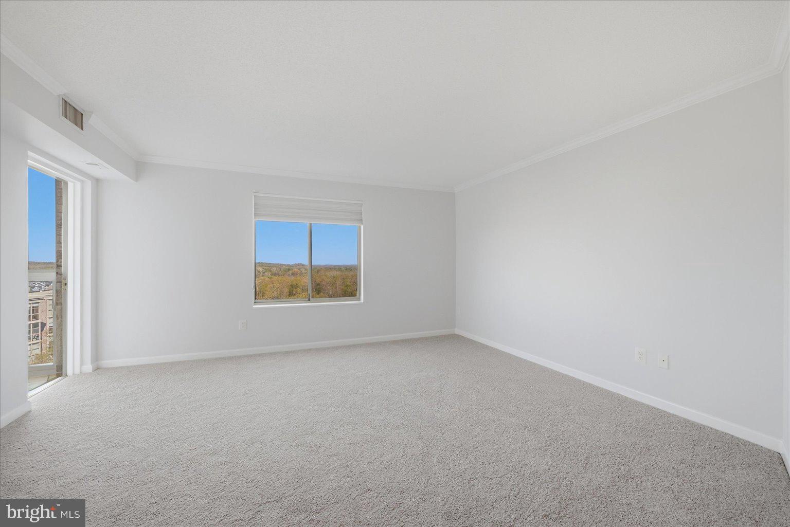 RIVERBEND - Residential