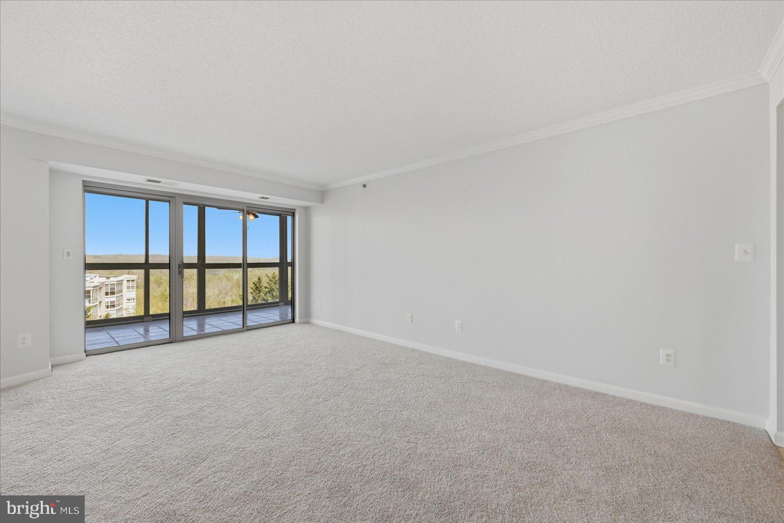 RIVERBEND - Residential