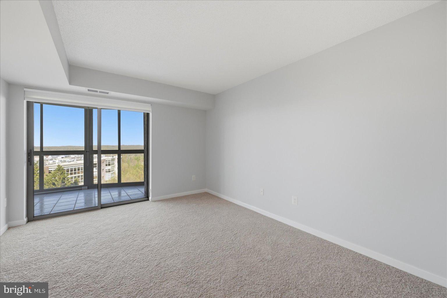 RIVERBEND - Residential