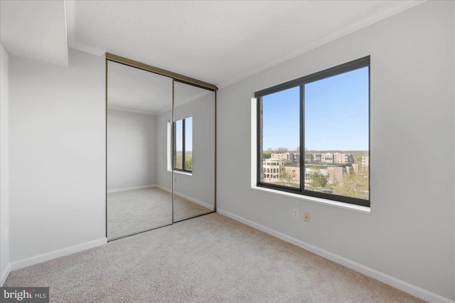 RIVERBEND - Residential