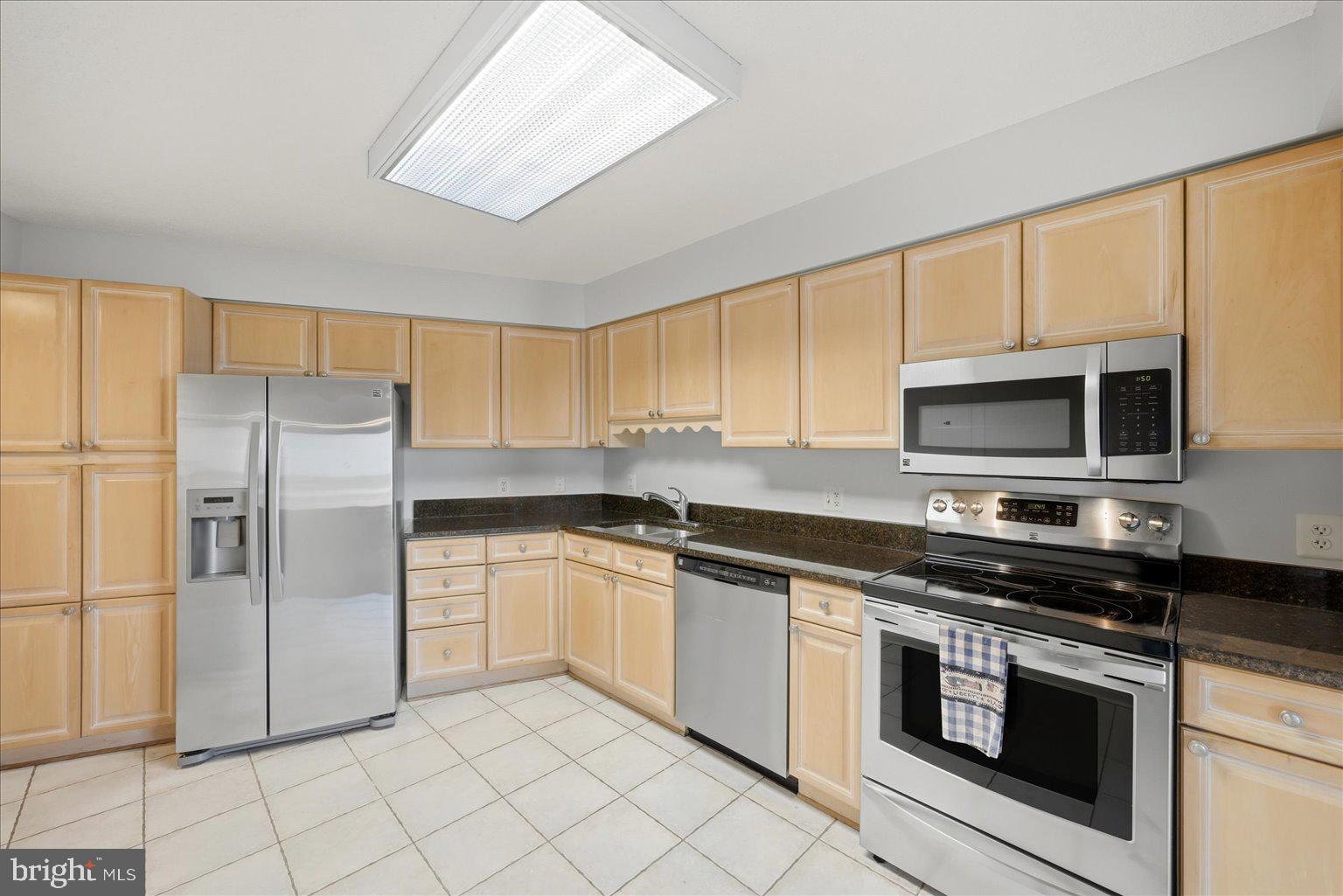 RIVERBEND - Residential