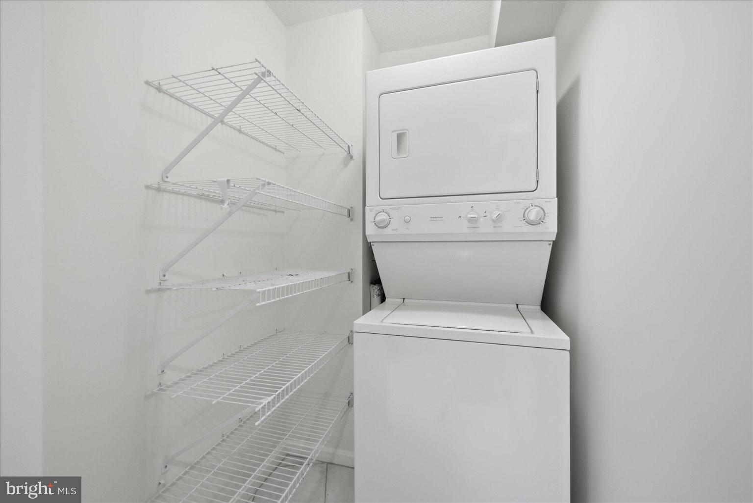 RIVERBEND - Residential