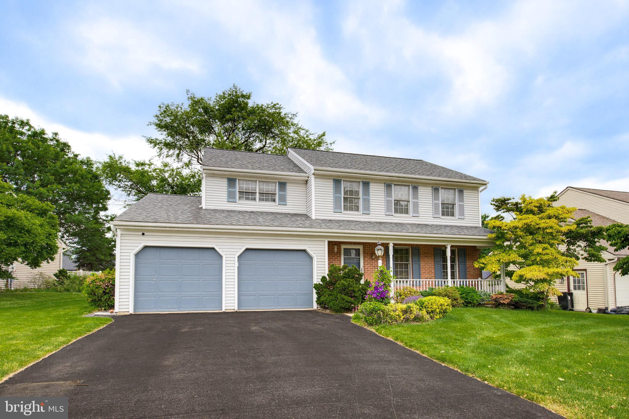 306 LAUREL OAK LN