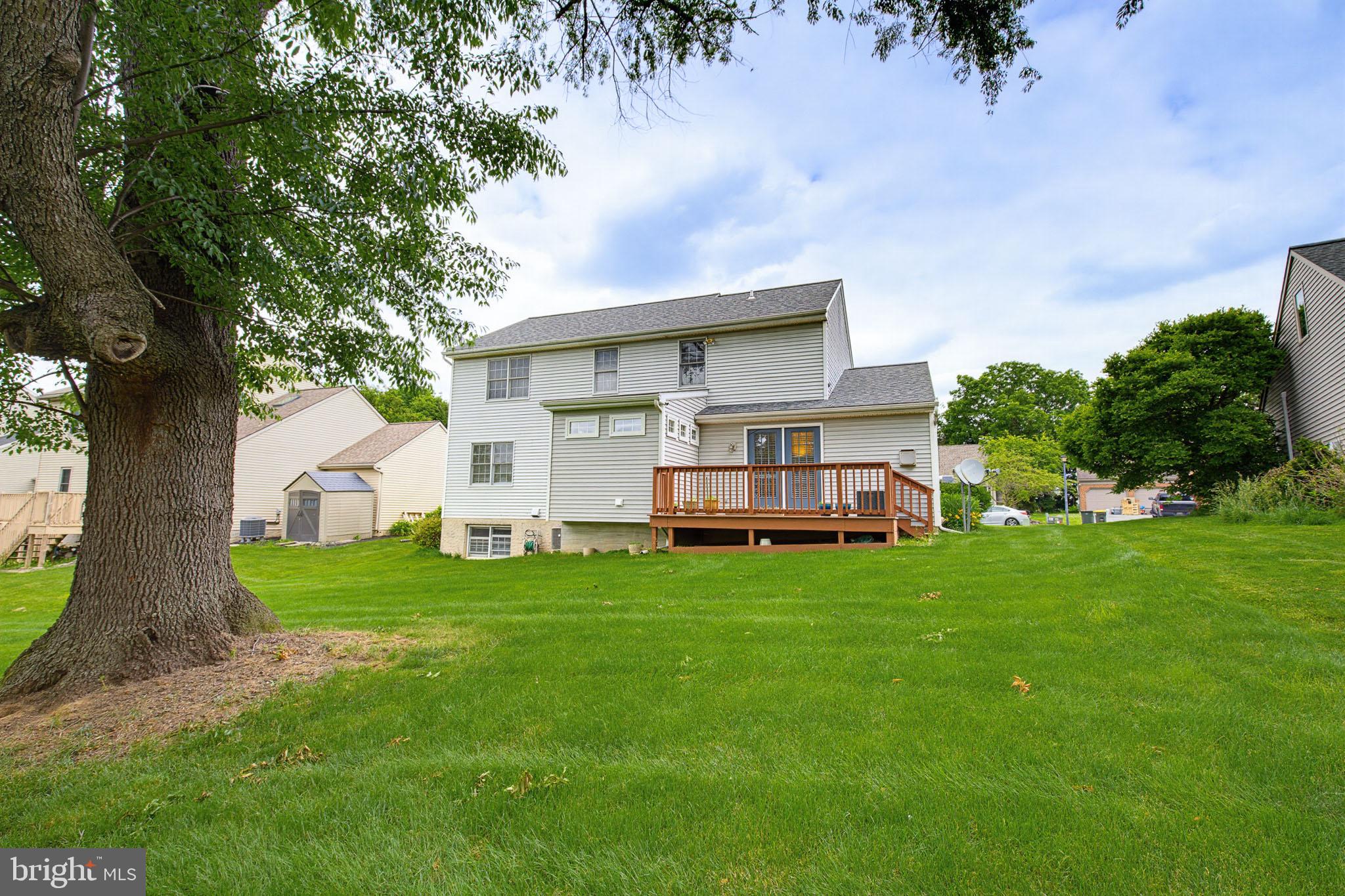 306 LAUREL OAK LN