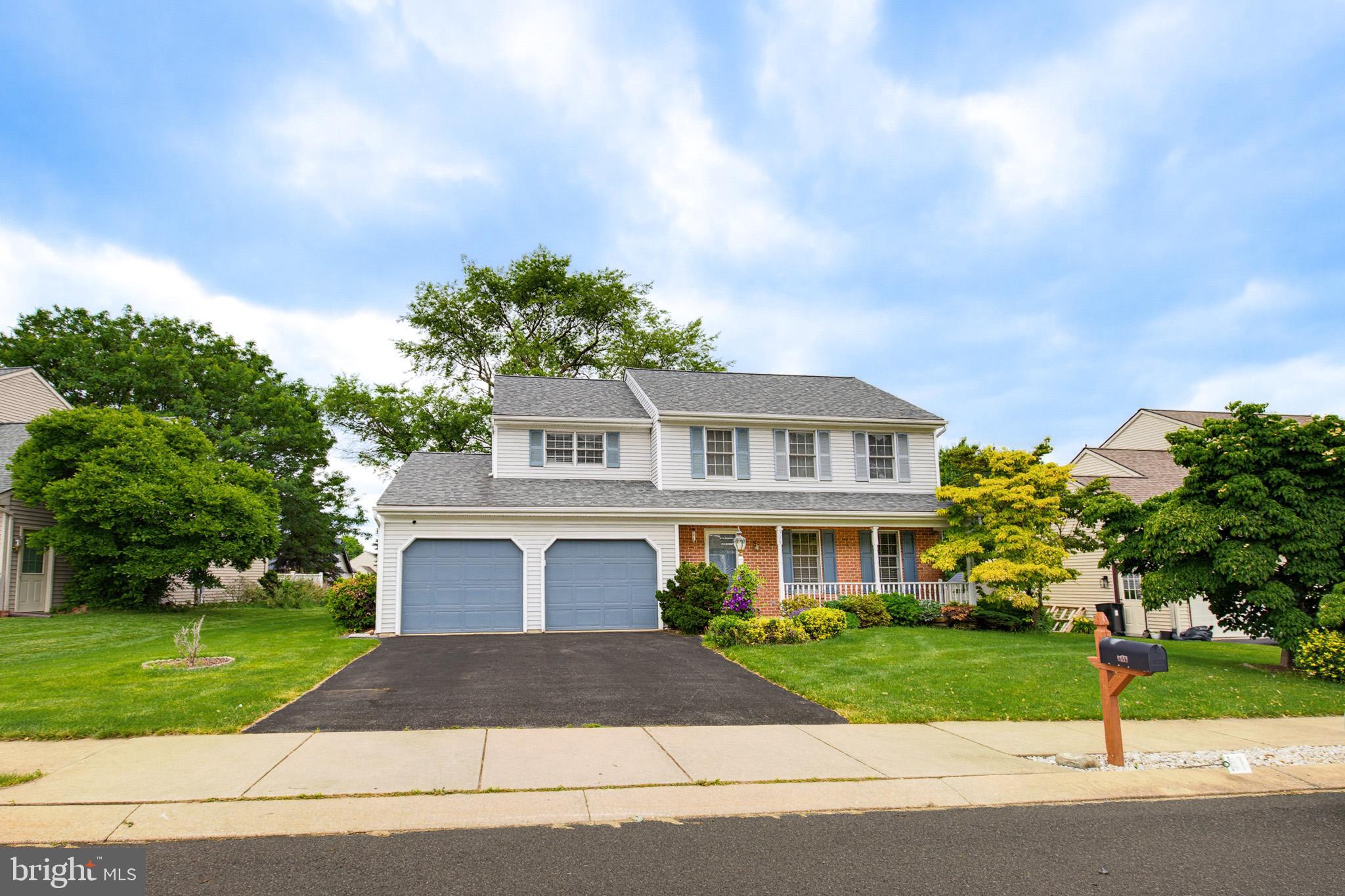 306 LAUREL OAK LN