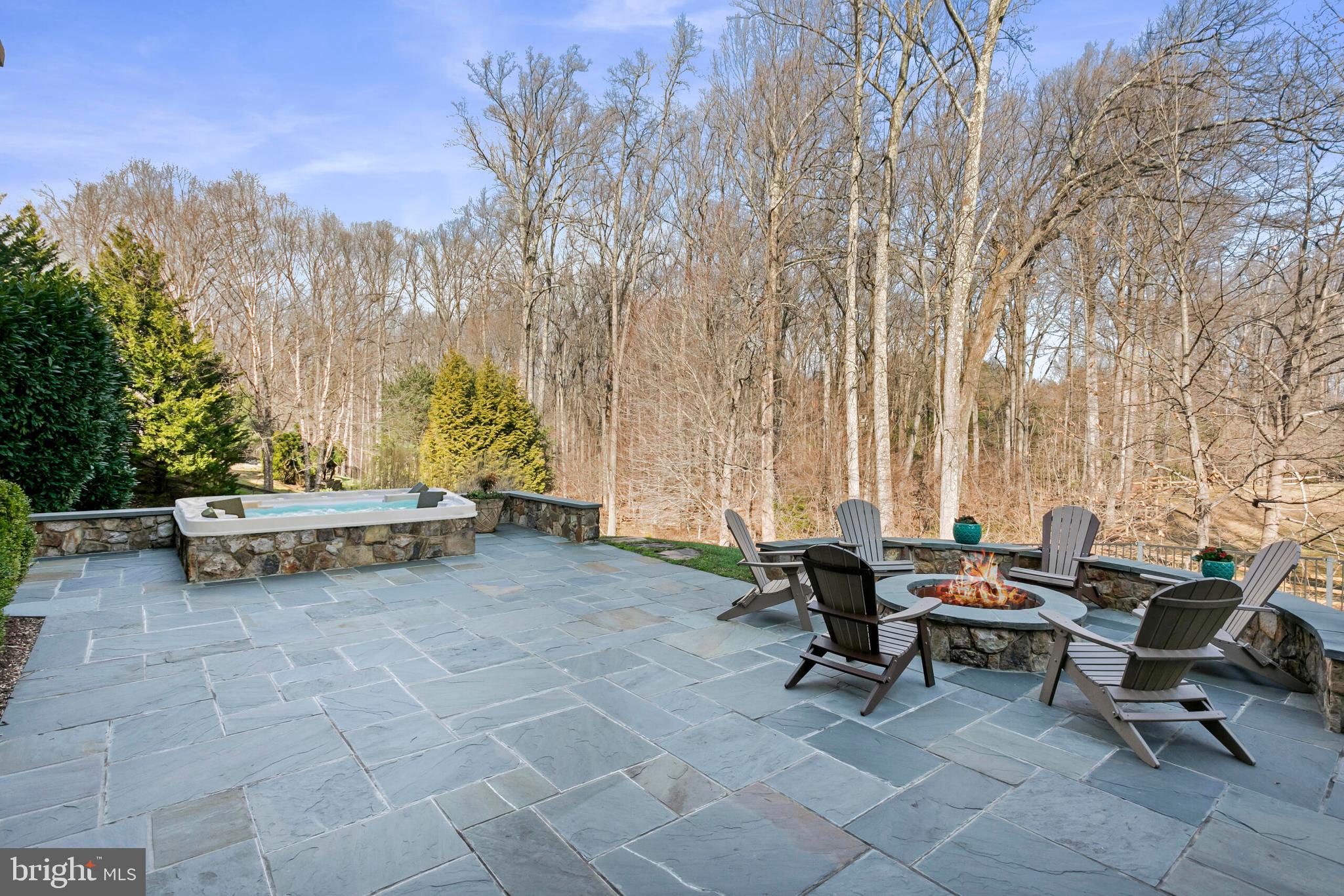 THISTLE RIDGE - Residential