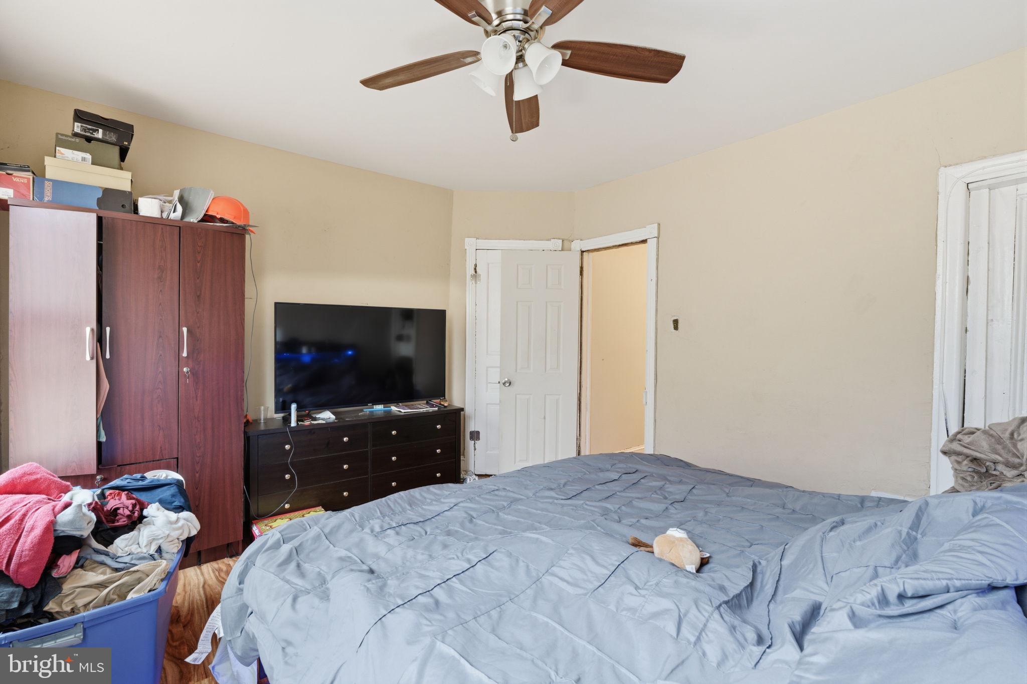 POINT BREEZE - Residential