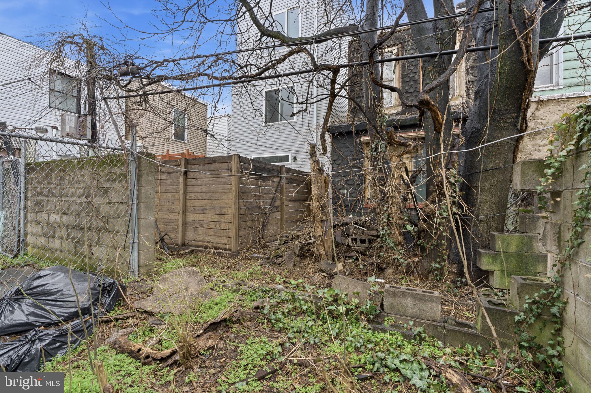 POINT BREEZE - Residential