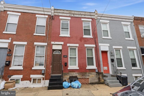 Townhouse For Sale - 2310 Wilder Street<br/> PHILADELPHIA, PA 19146