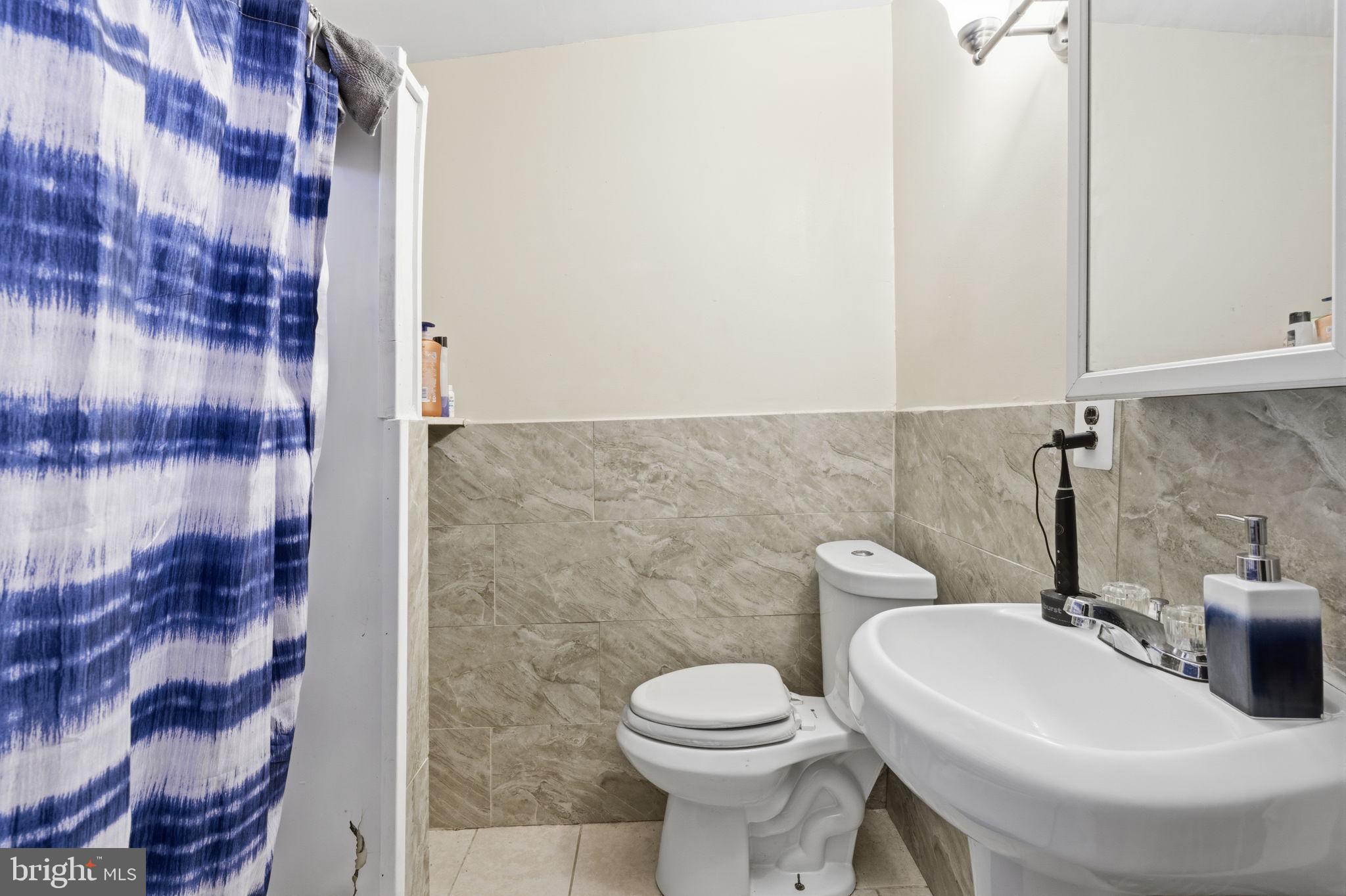 POINT BREEZE - Residential