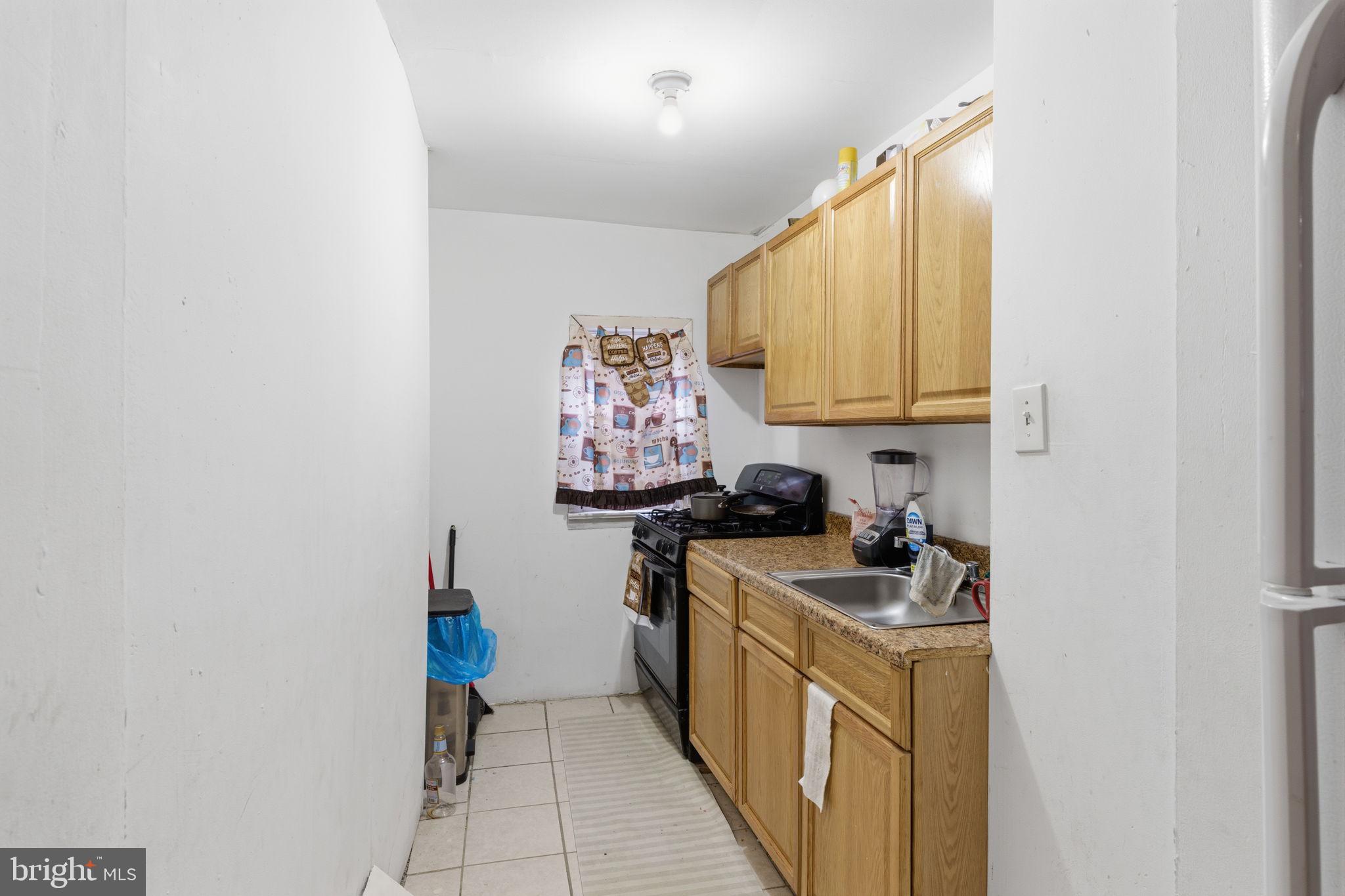 POINT BREEZE - Residential