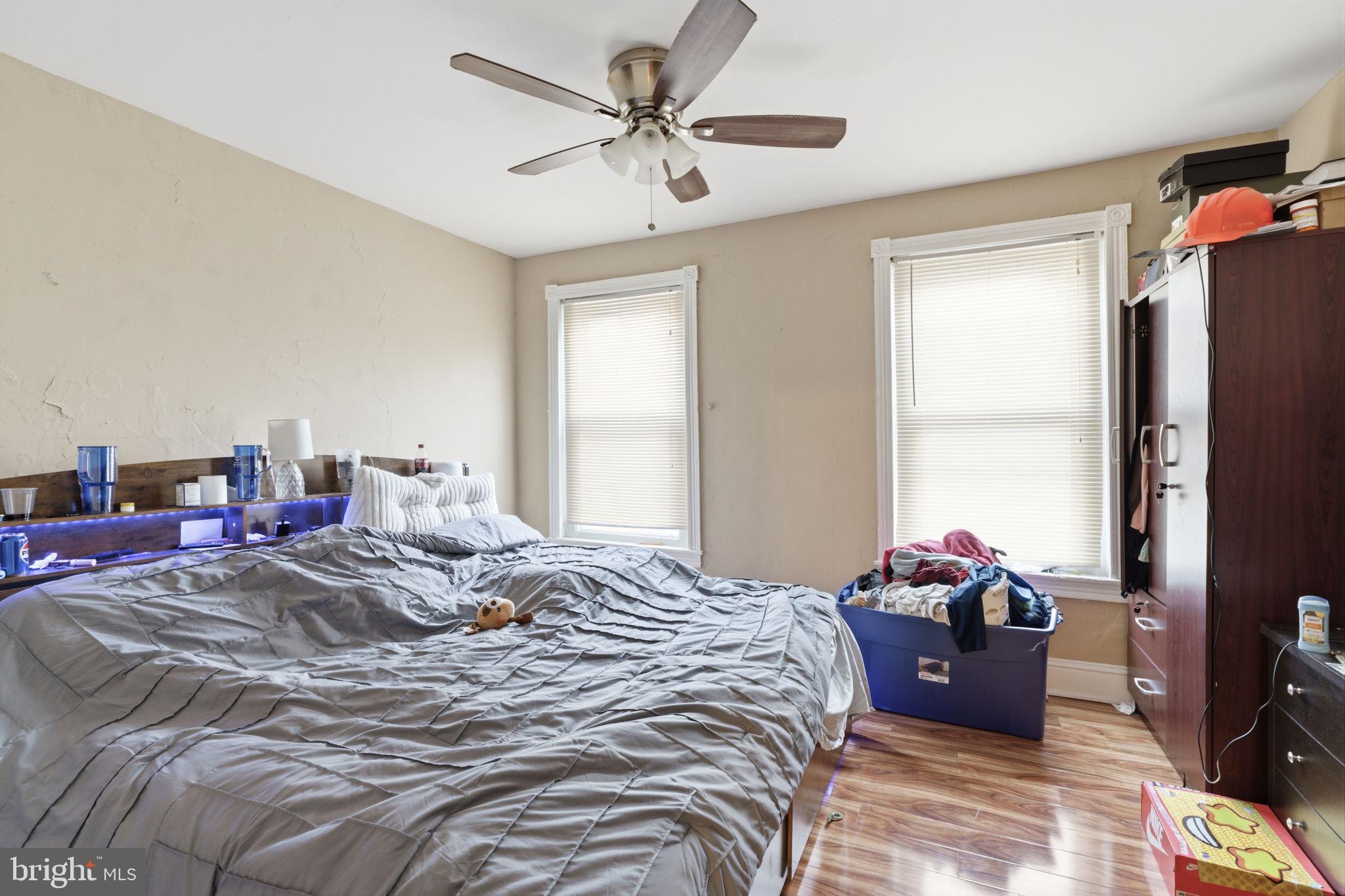 POINT BREEZE - Residential