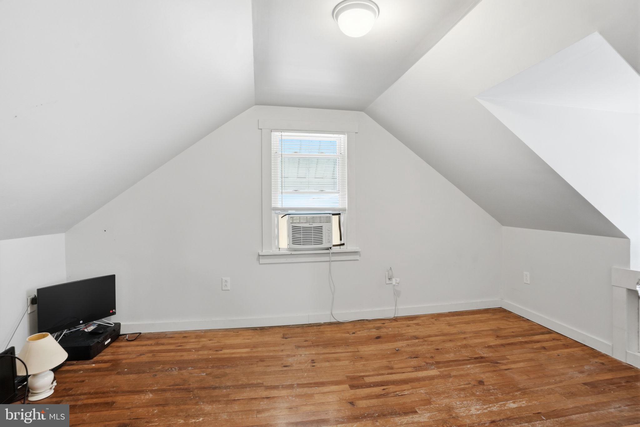 BRISTOL - Residential