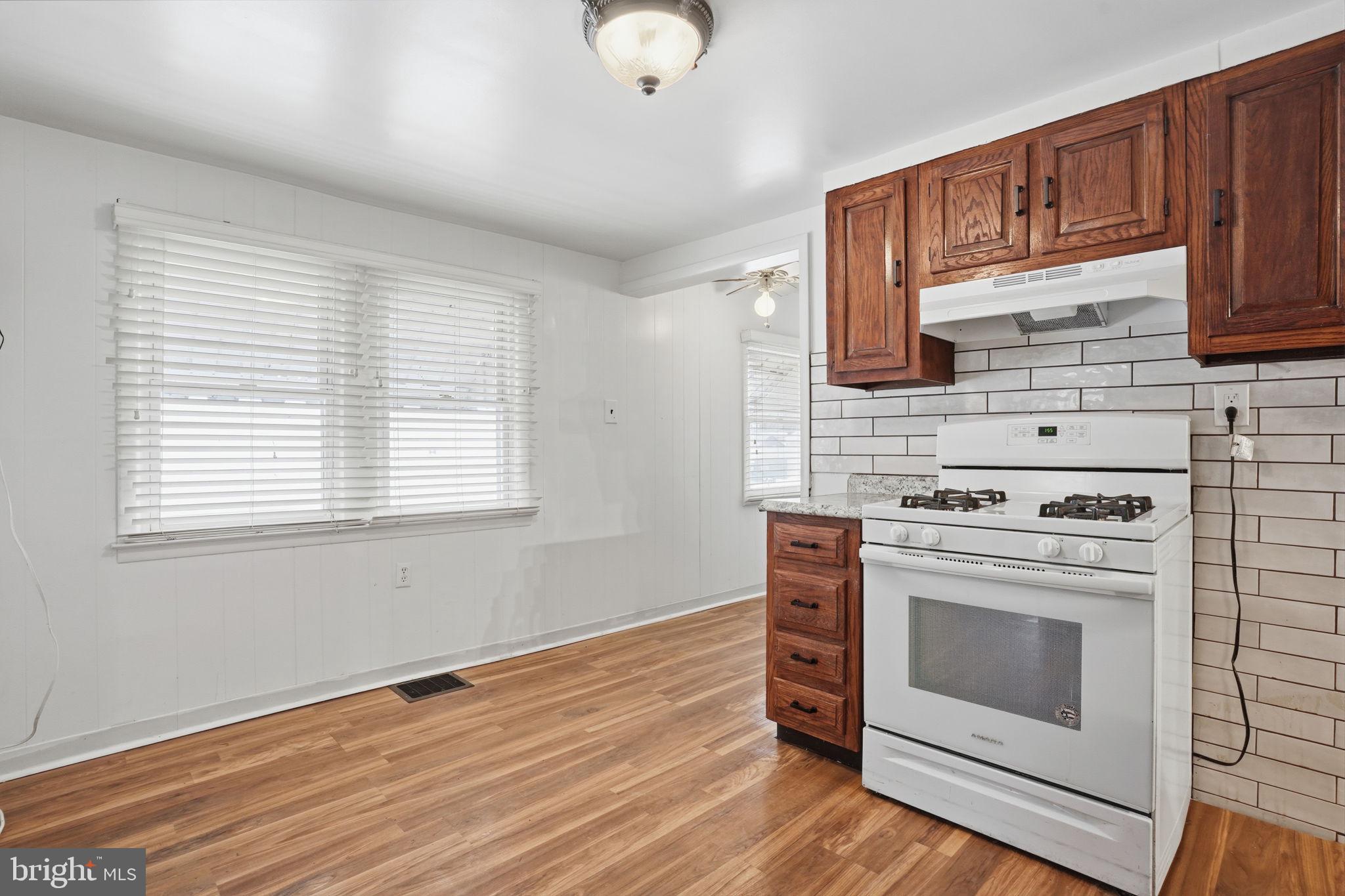 BRISTOL - Residential