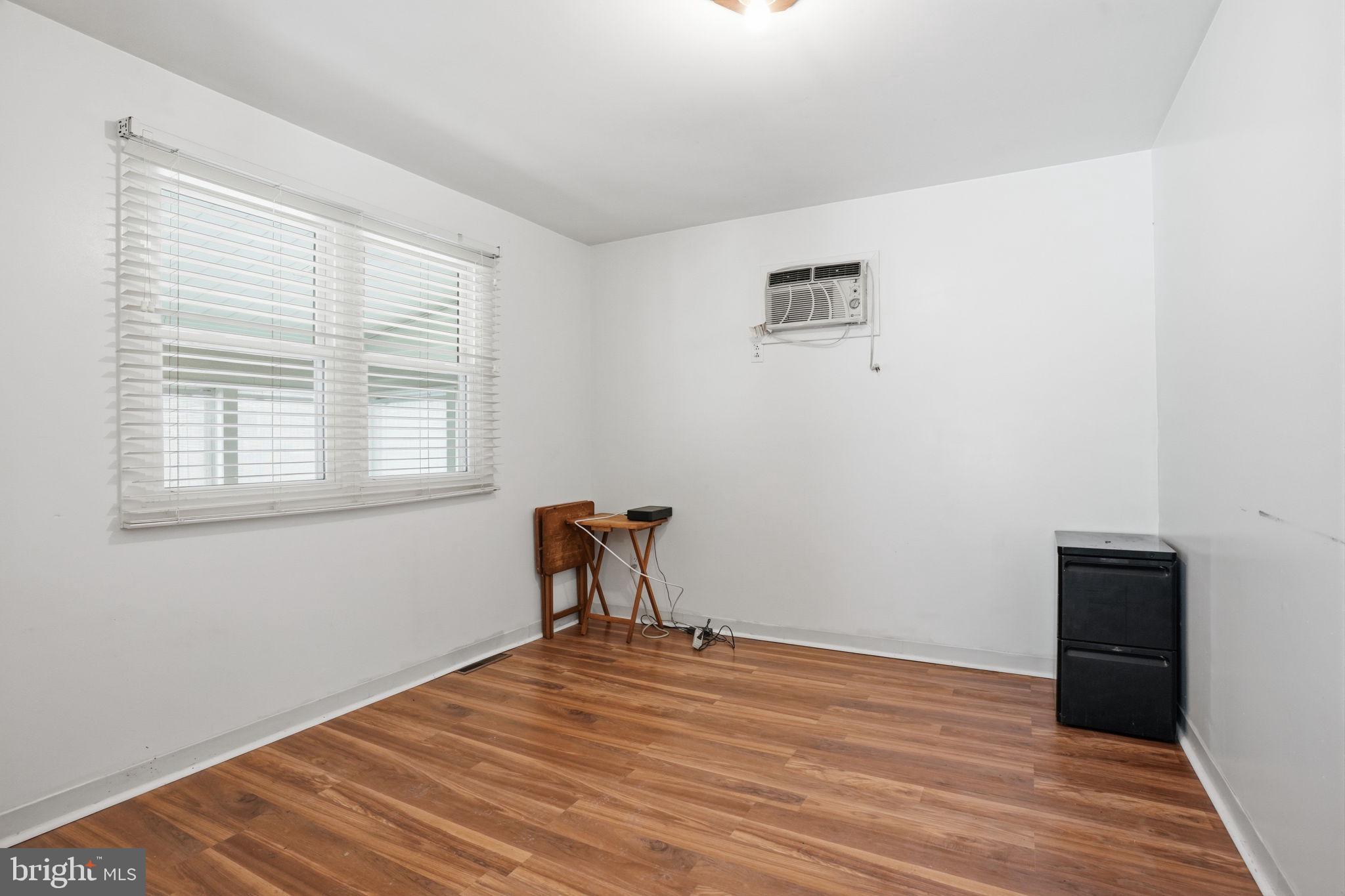 BRISTOL - Residential