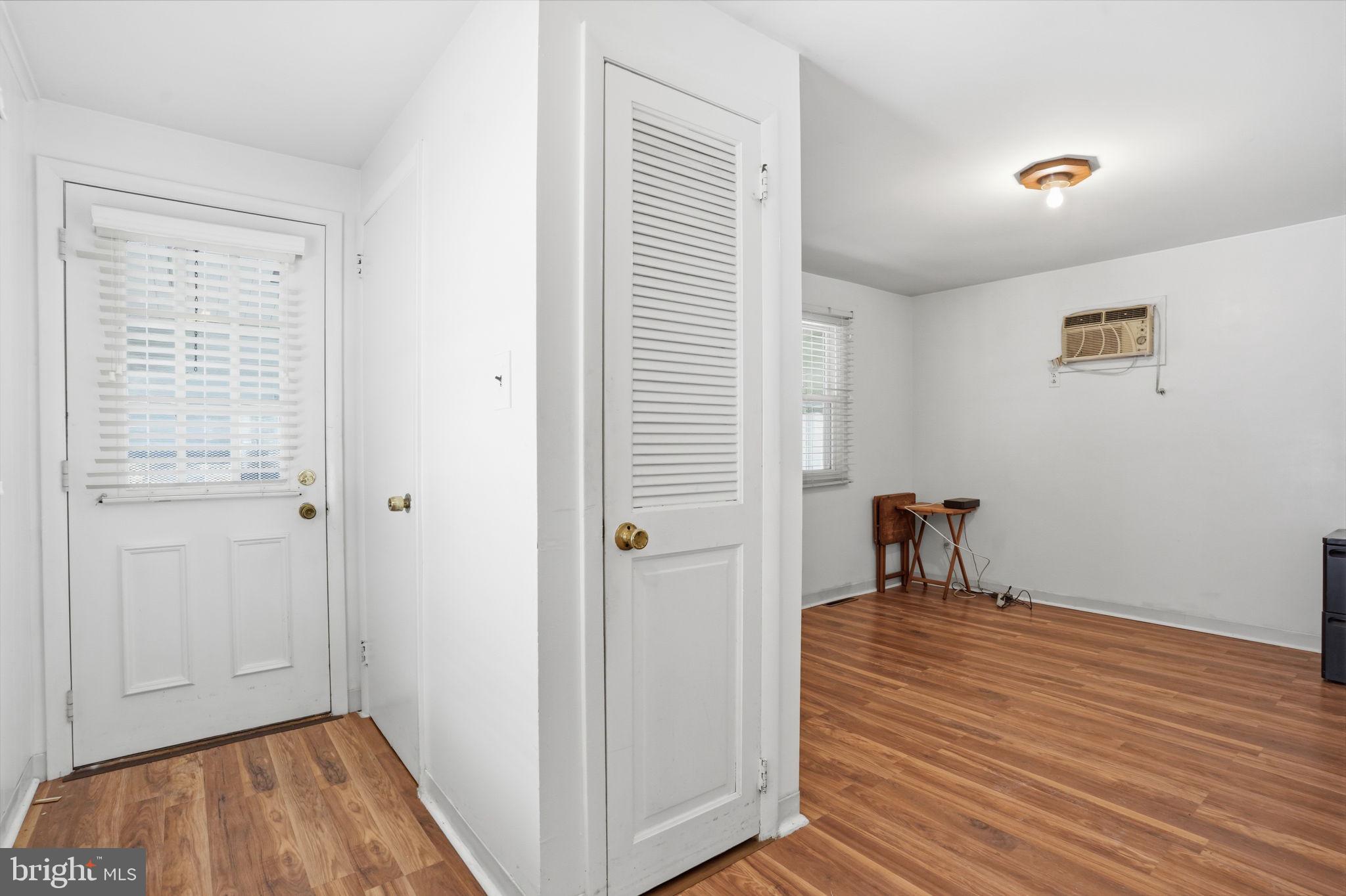 BRISTOL - Residential