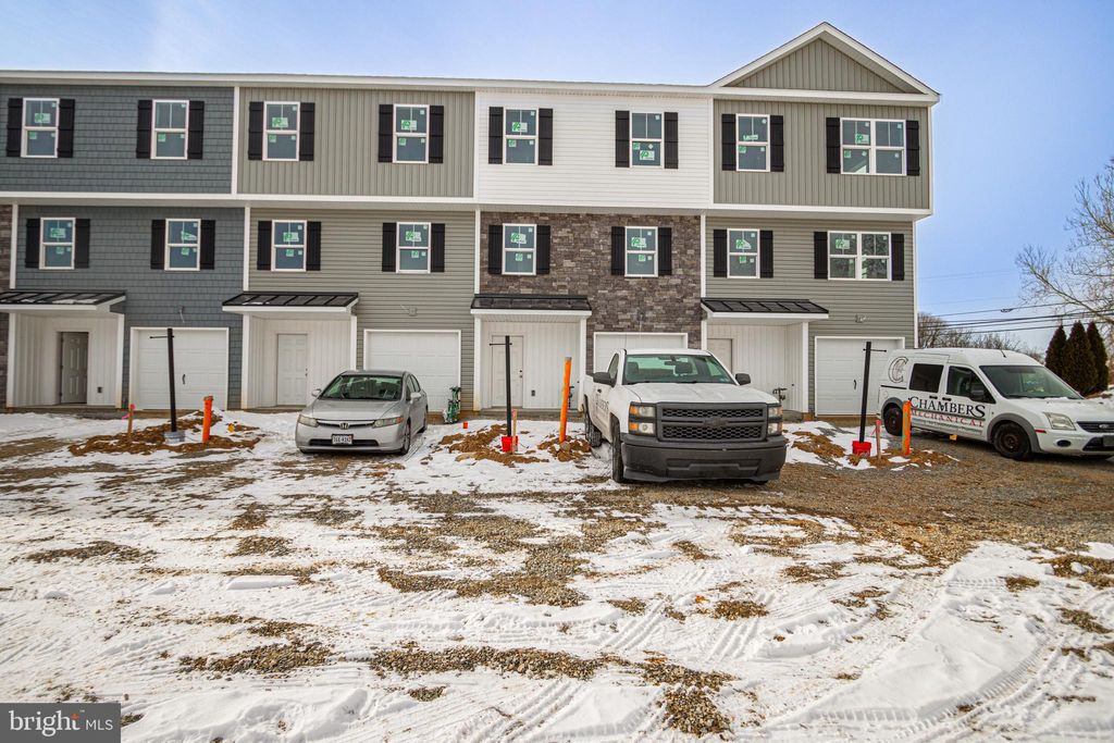 Photo of 7 Landing Place #7, YORK, PA 17408 (MLS # PAYK2077204)