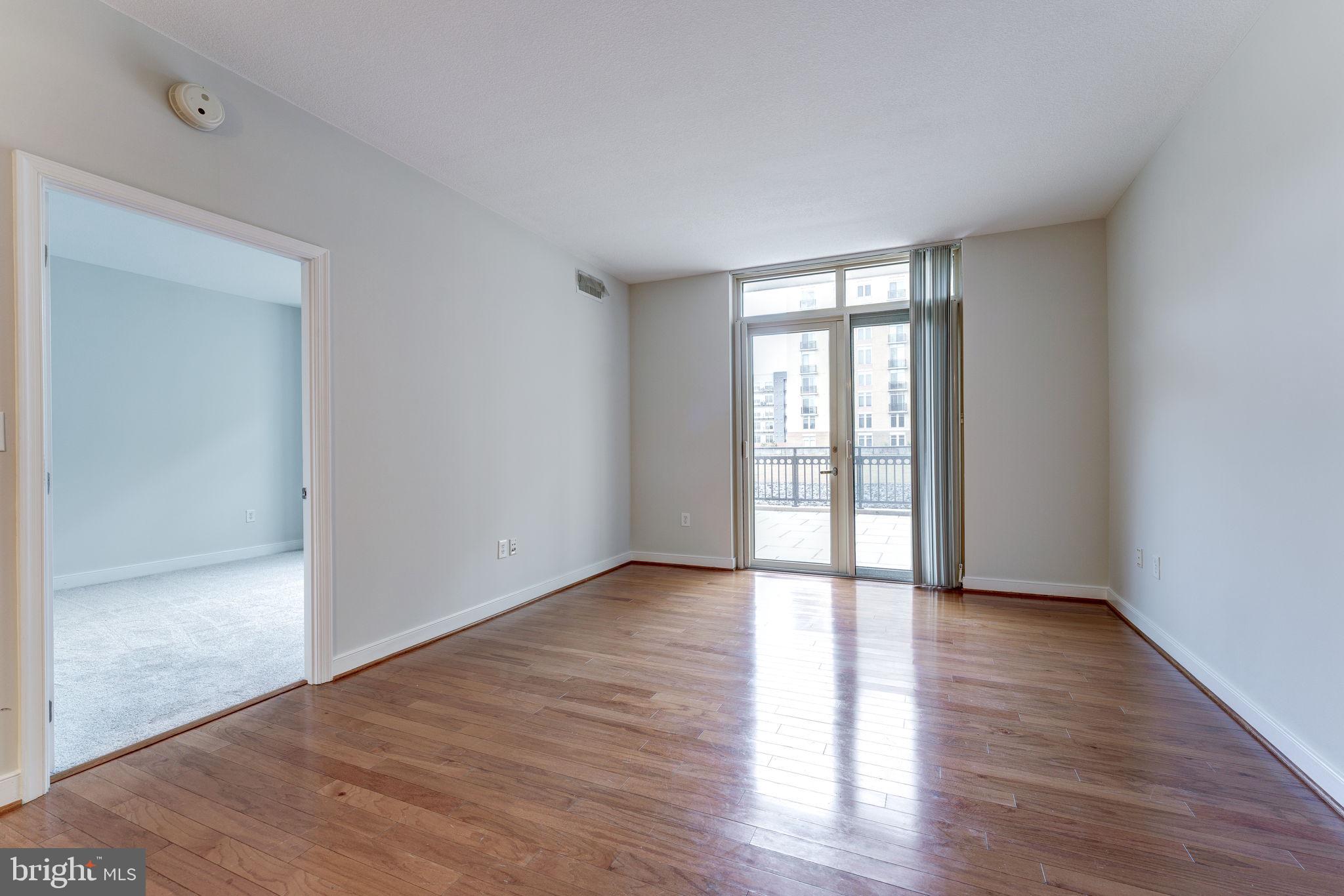 ONE NATIONAL HARBOR CONDOMINIUM - Residential Lease