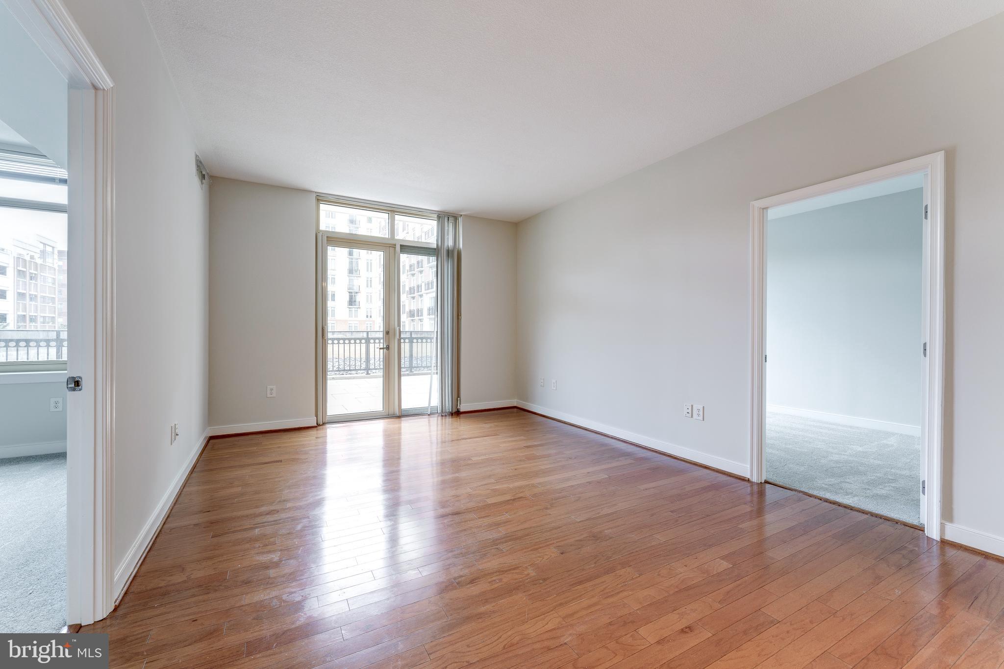 ONE NATIONAL HARBOR CONDOMINIUM - Residential Lease