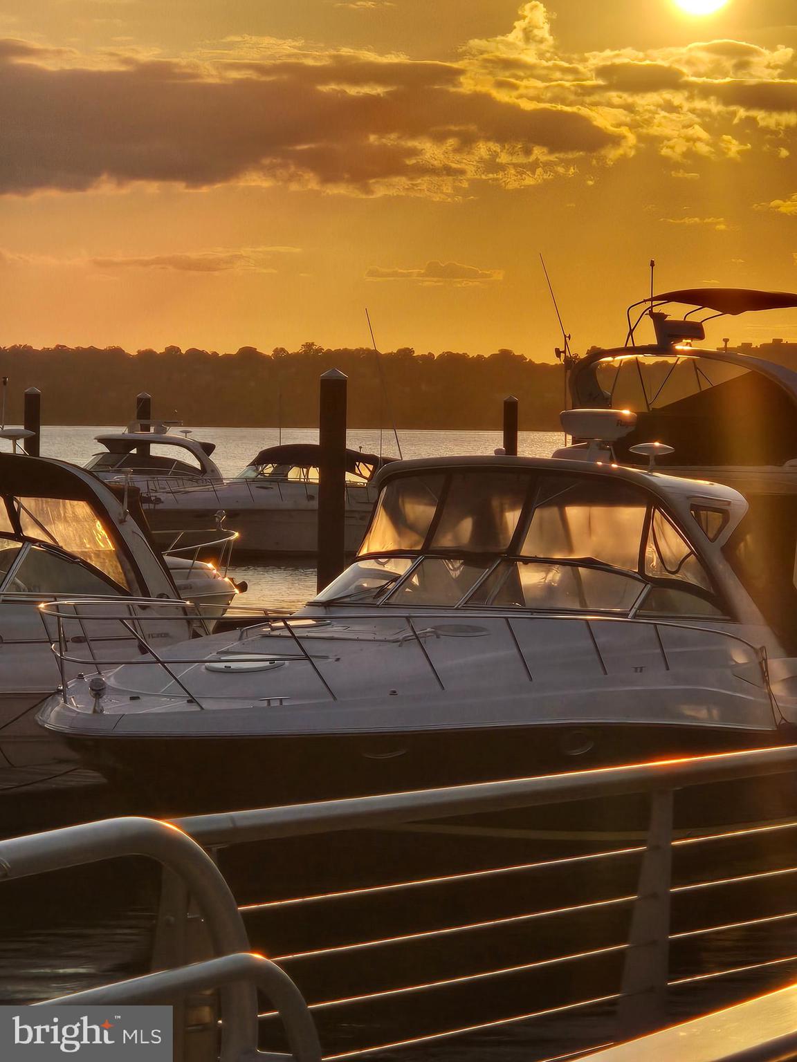 ONE NATIONAL HARBOR CONDOMINIUM - Residential Lease