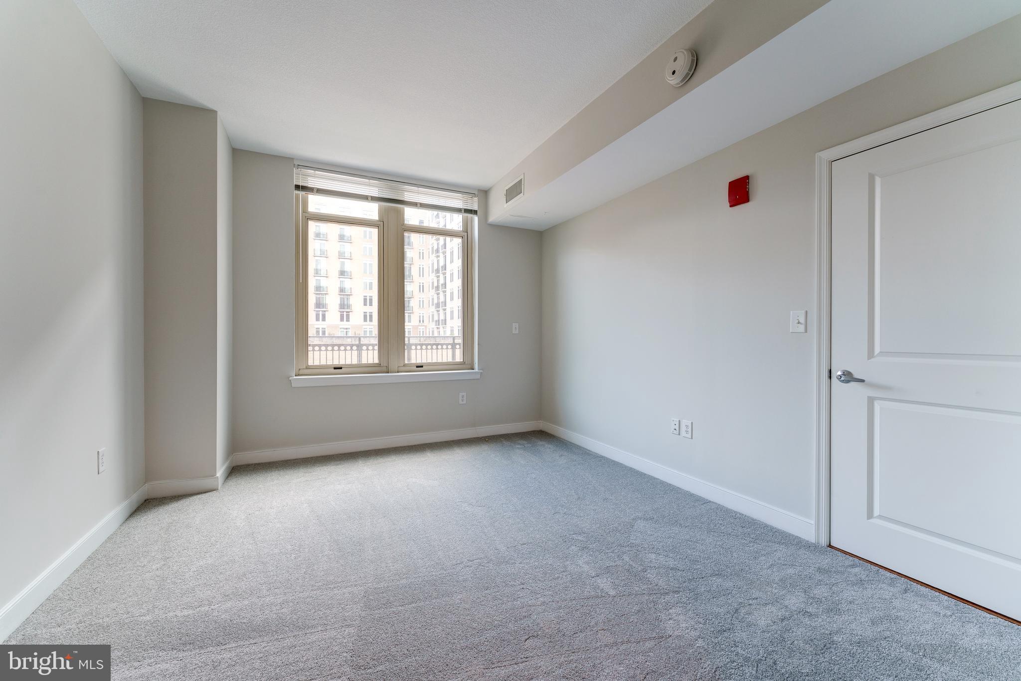 ONE NATIONAL HARBOR CONDOMINIUM - Residential Lease