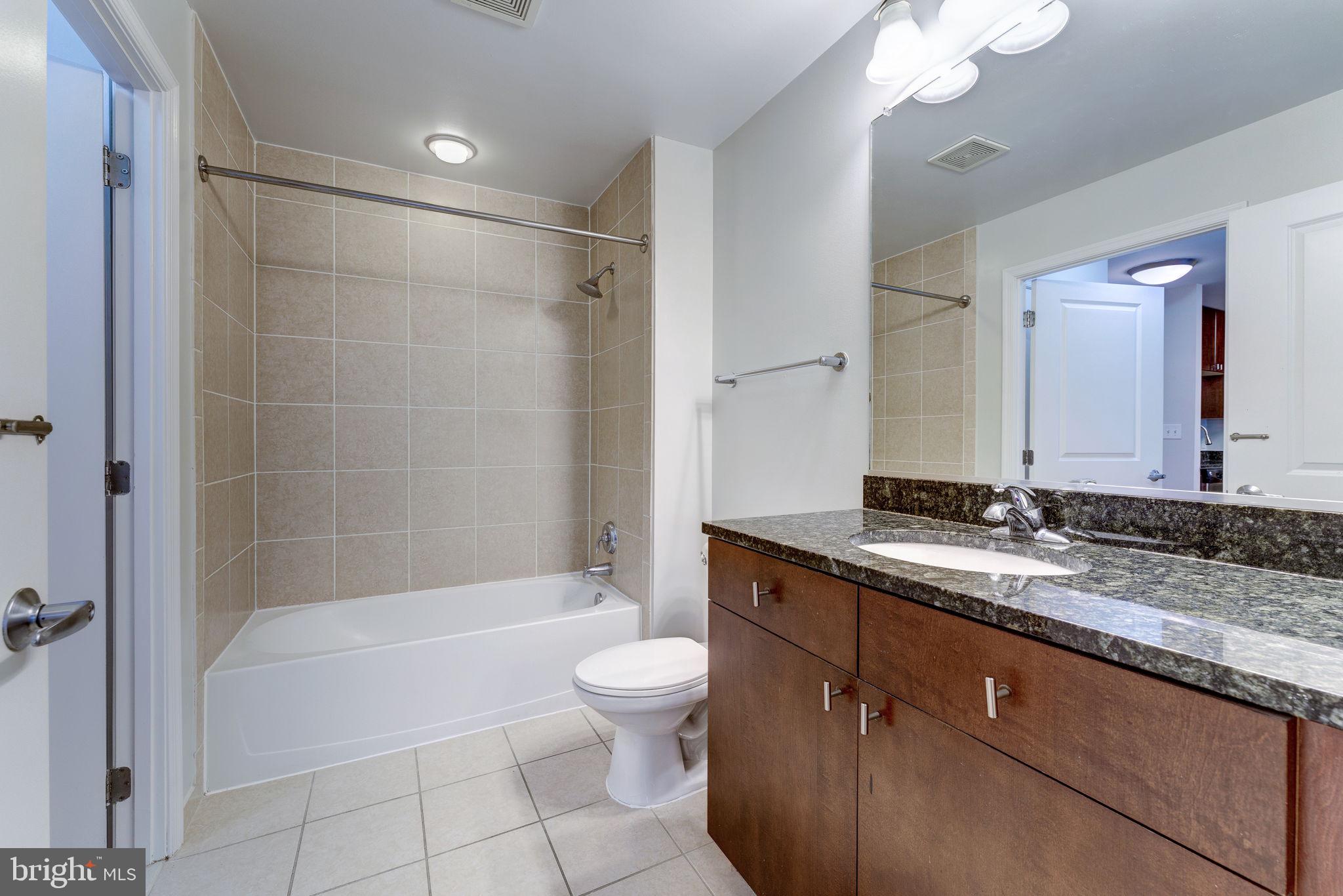 ONE NATIONAL HARBOR CONDOMINIUM - Residential Lease