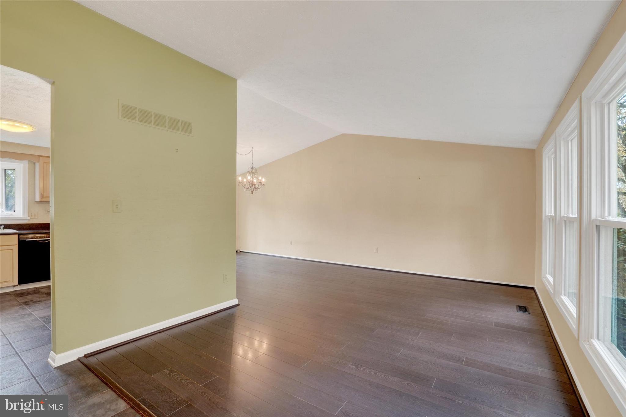 RETREAT FARM - Residential