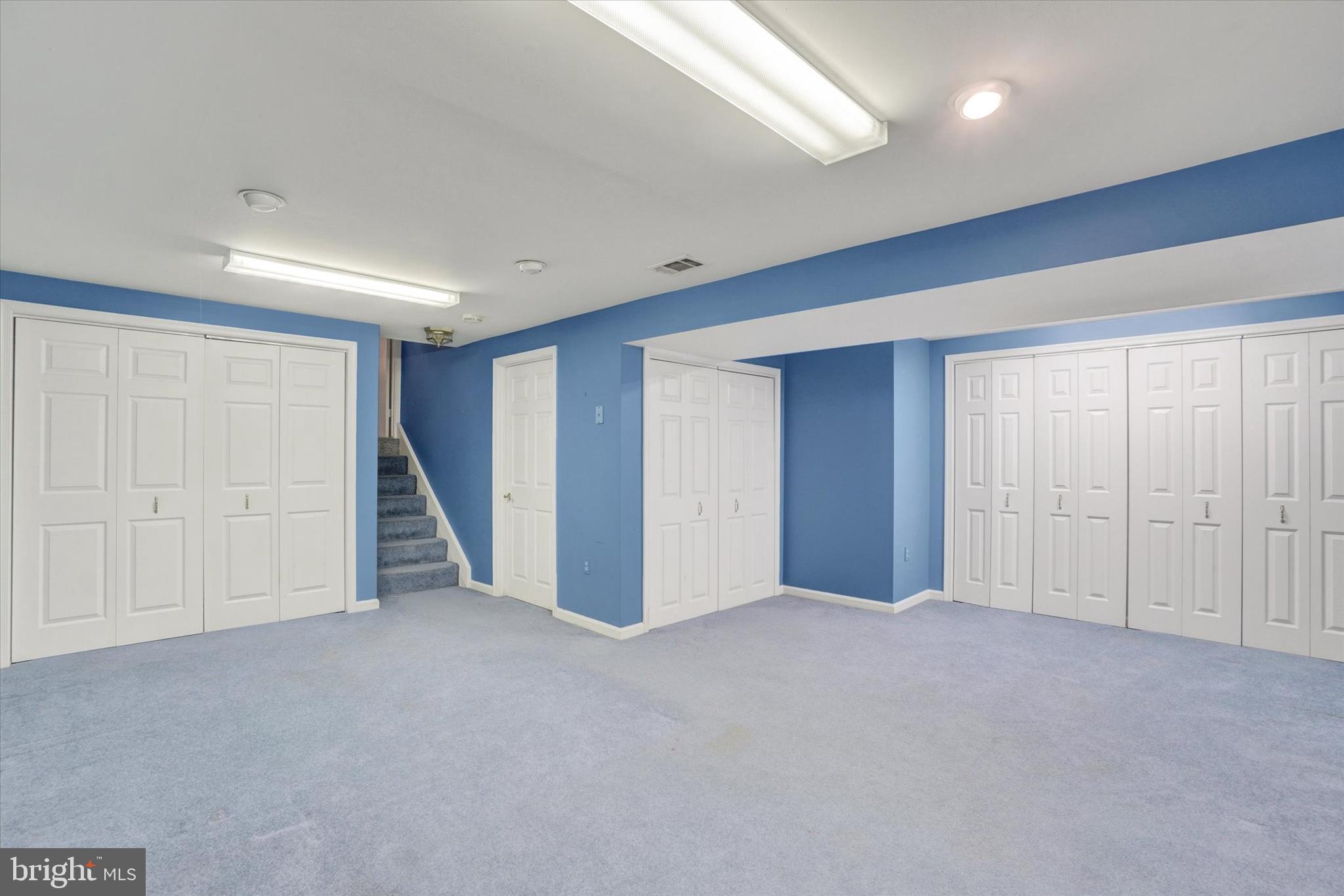 RETREAT FARM - Residential