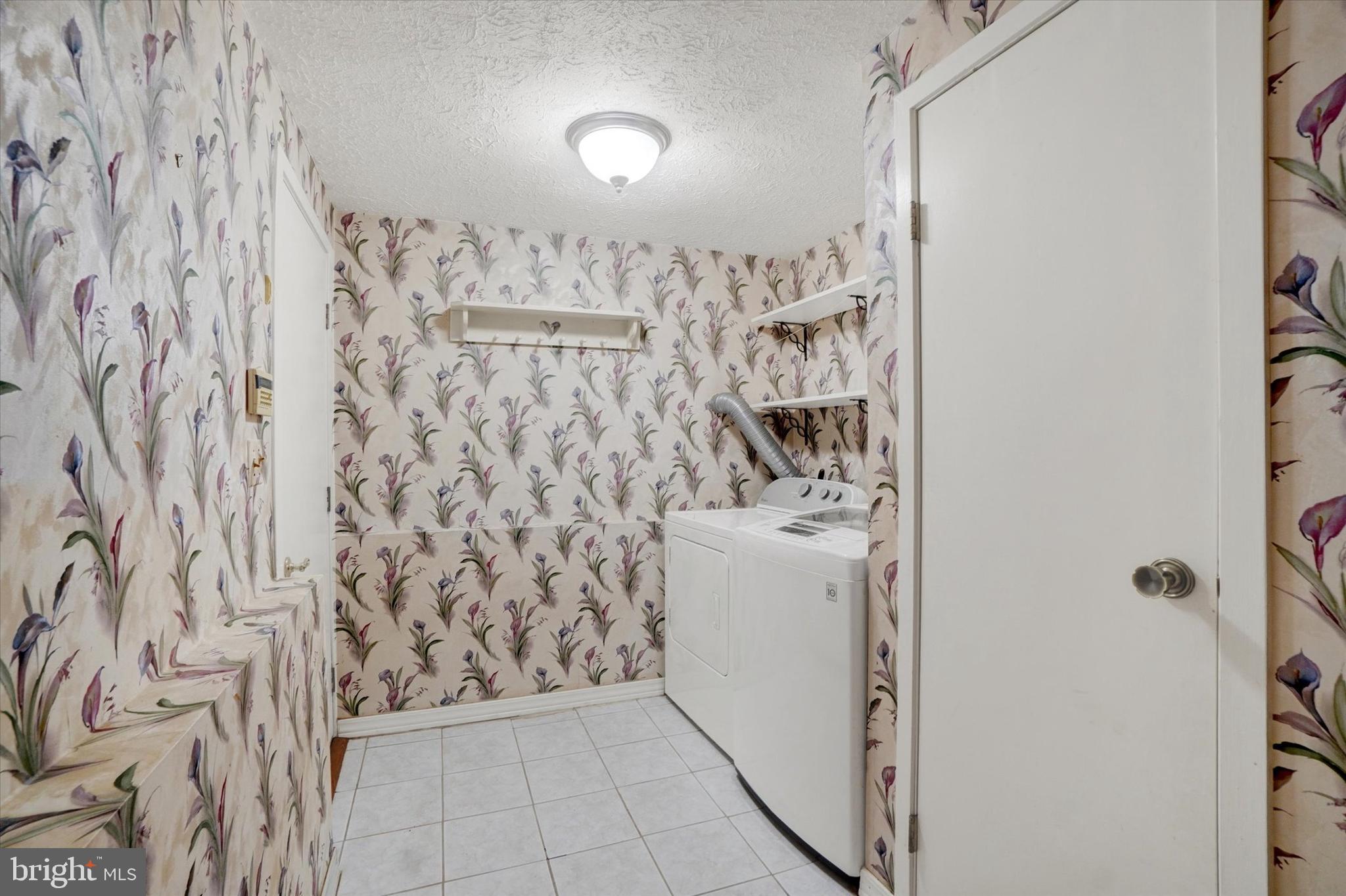 RETREAT FARM - Residential