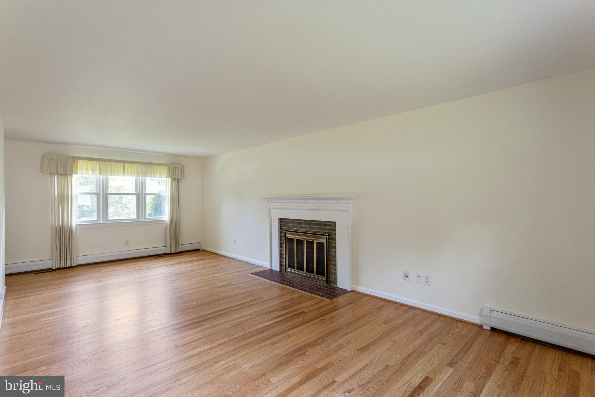 PERRYWOOD ESTATES - Residential