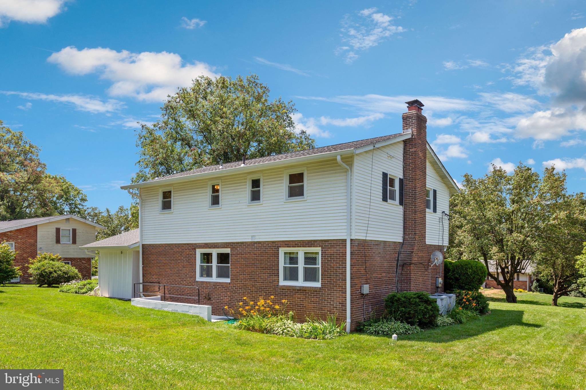 PERRYWOOD ESTATES - Residential