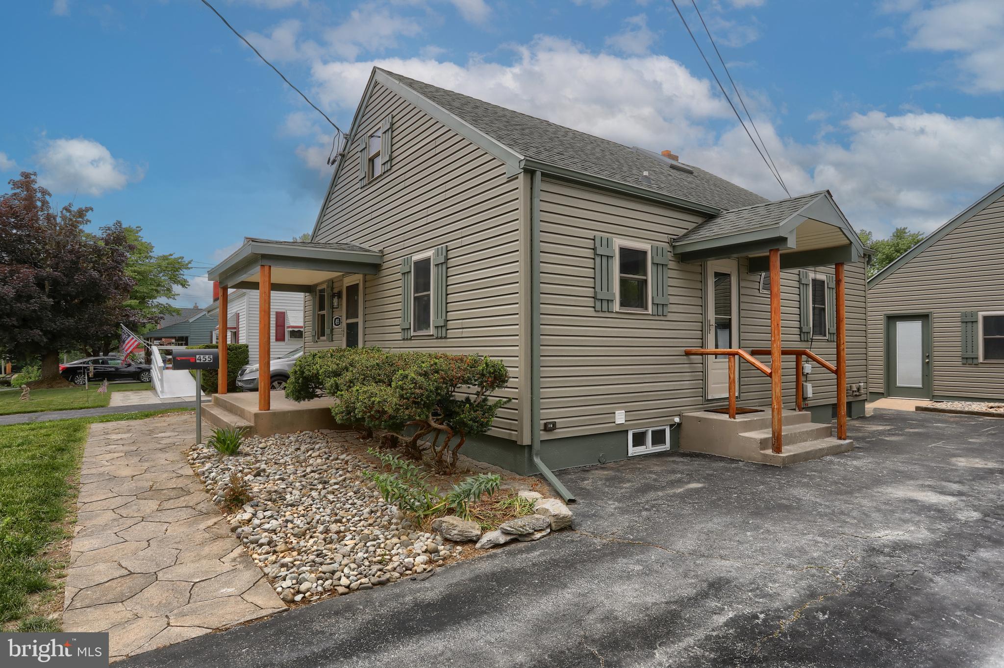455 BEECHWOOD AVENUE