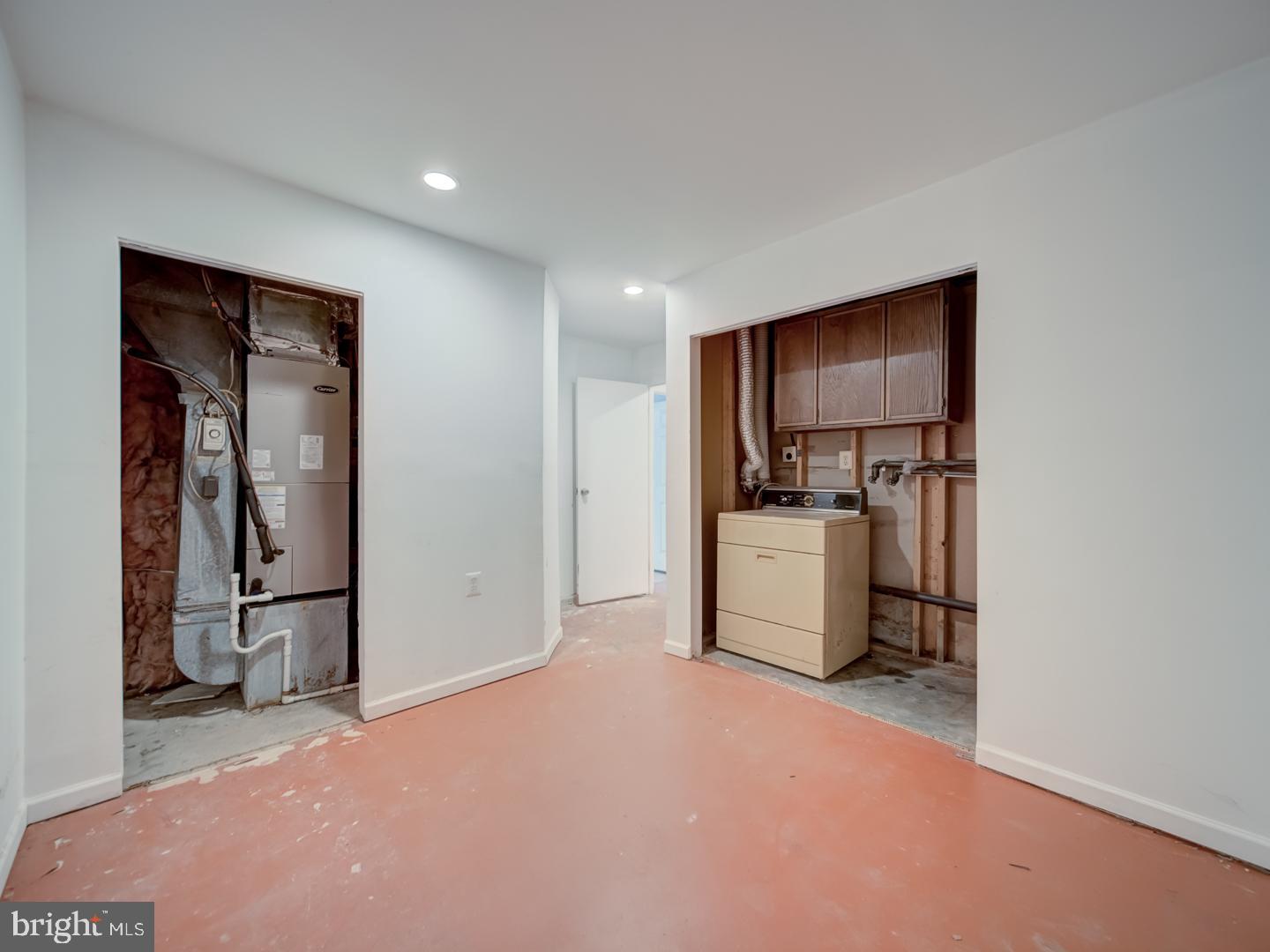 LAKEPOINTE - Residential