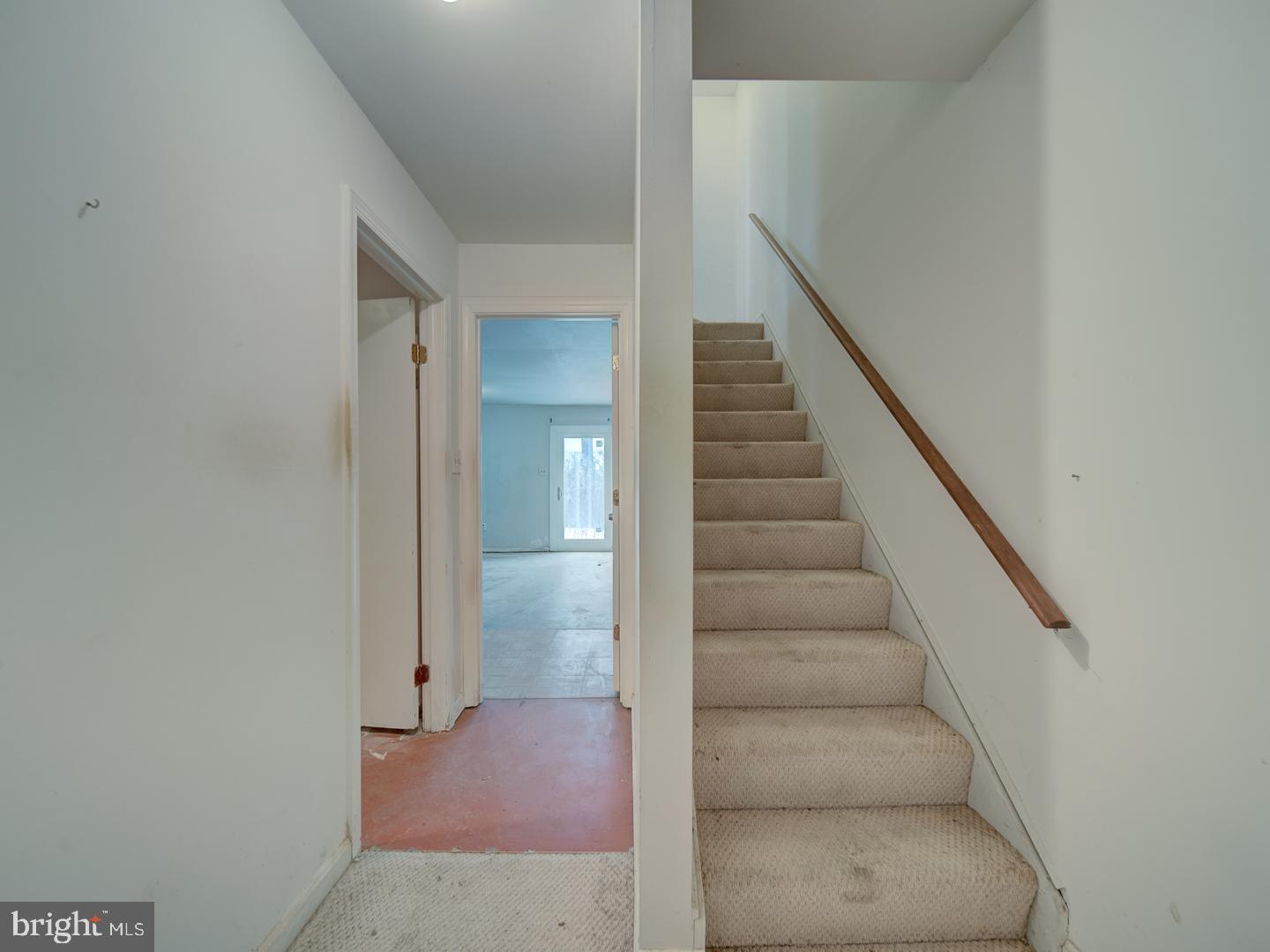 LAKEPOINTE - Residential