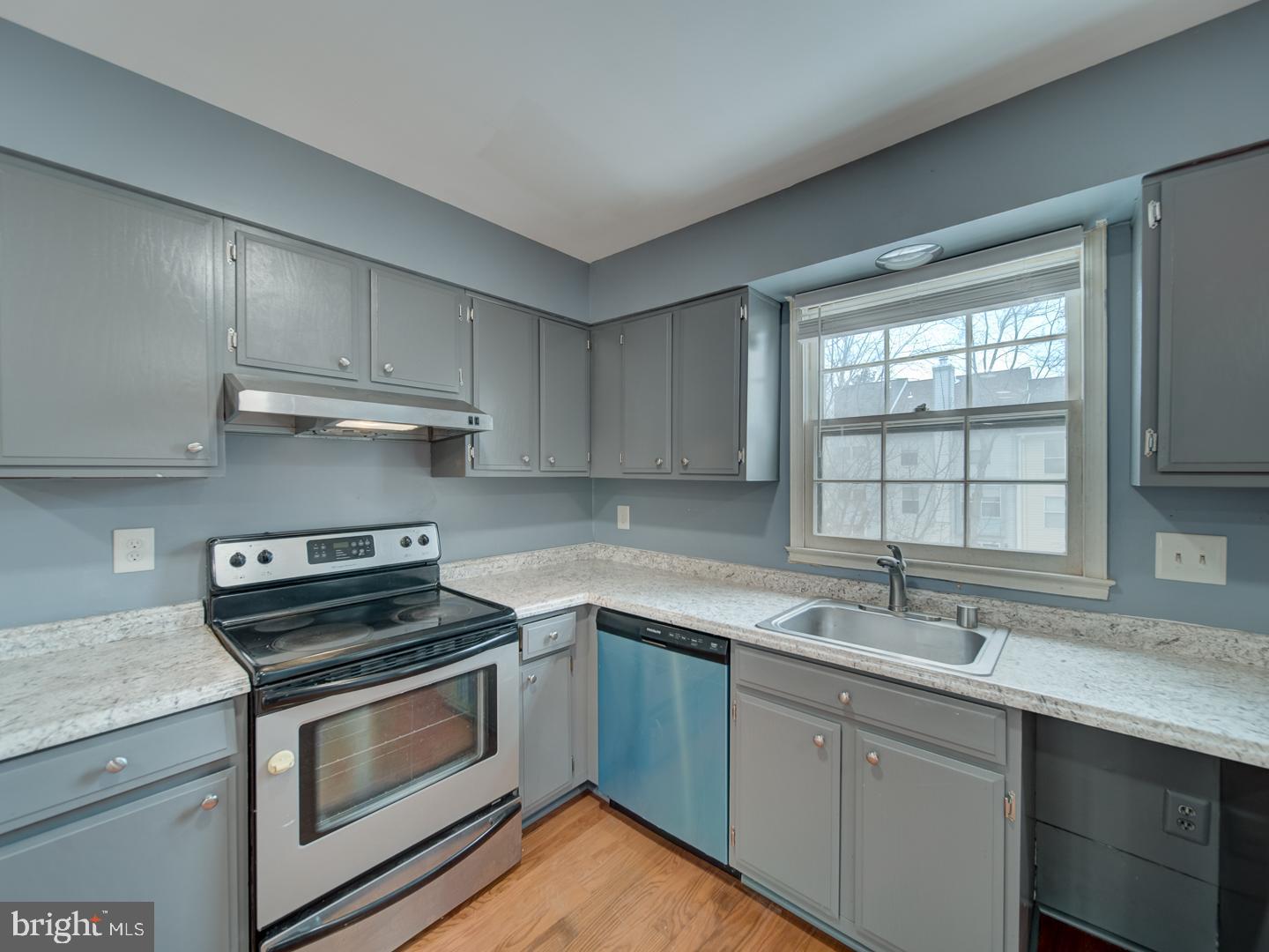 LAKEPOINTE - Residential