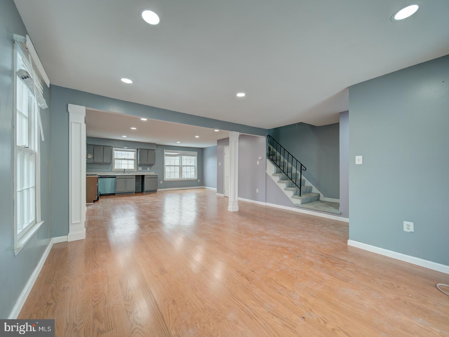 LAKEPOINTE - Residential