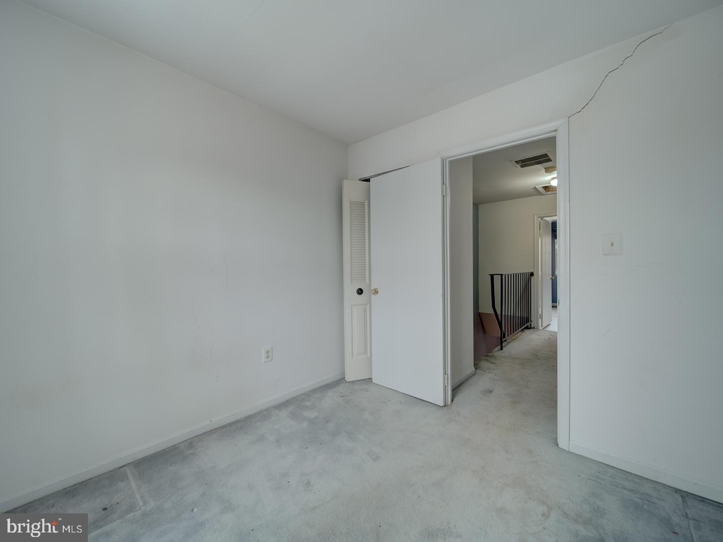 LAKEPOINTE - Residential