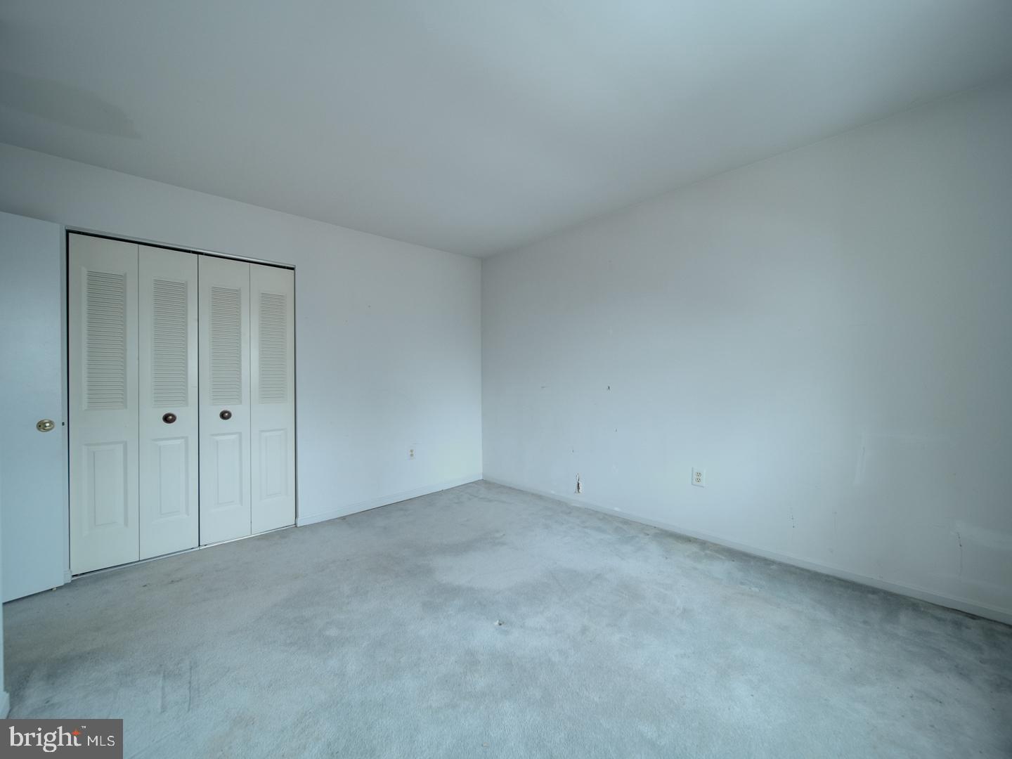 LAKEPOINTE - Residential