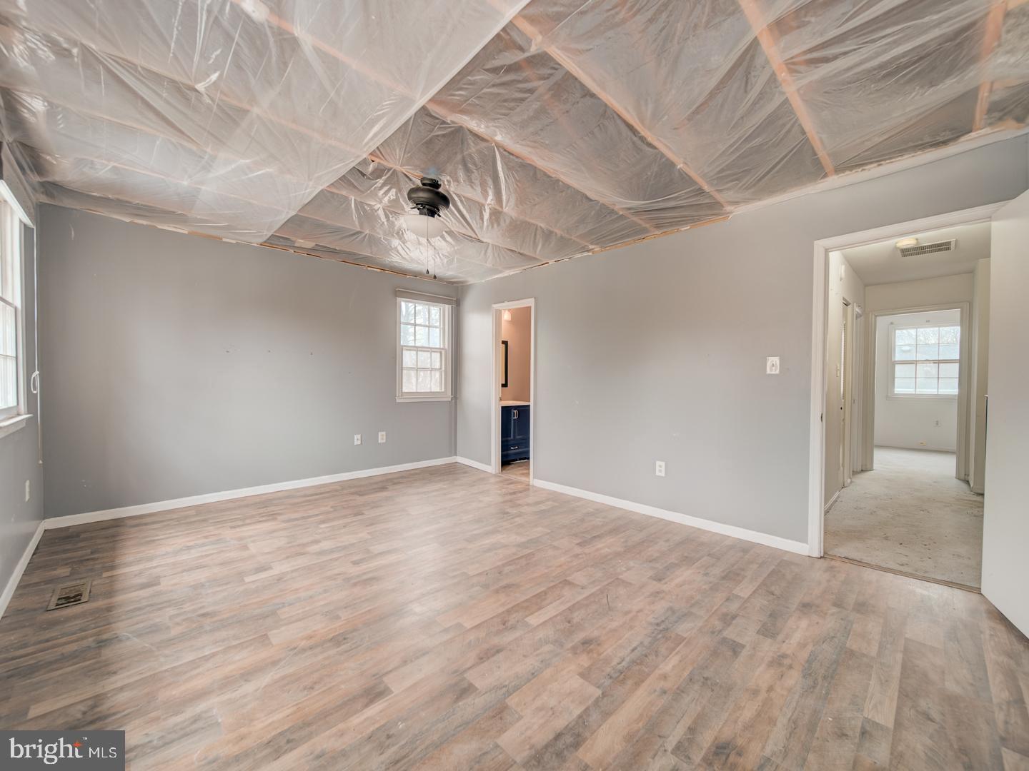 LAKEPOINTE - Residential