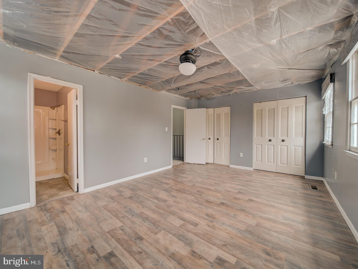 LAKEPOINTE - Residential