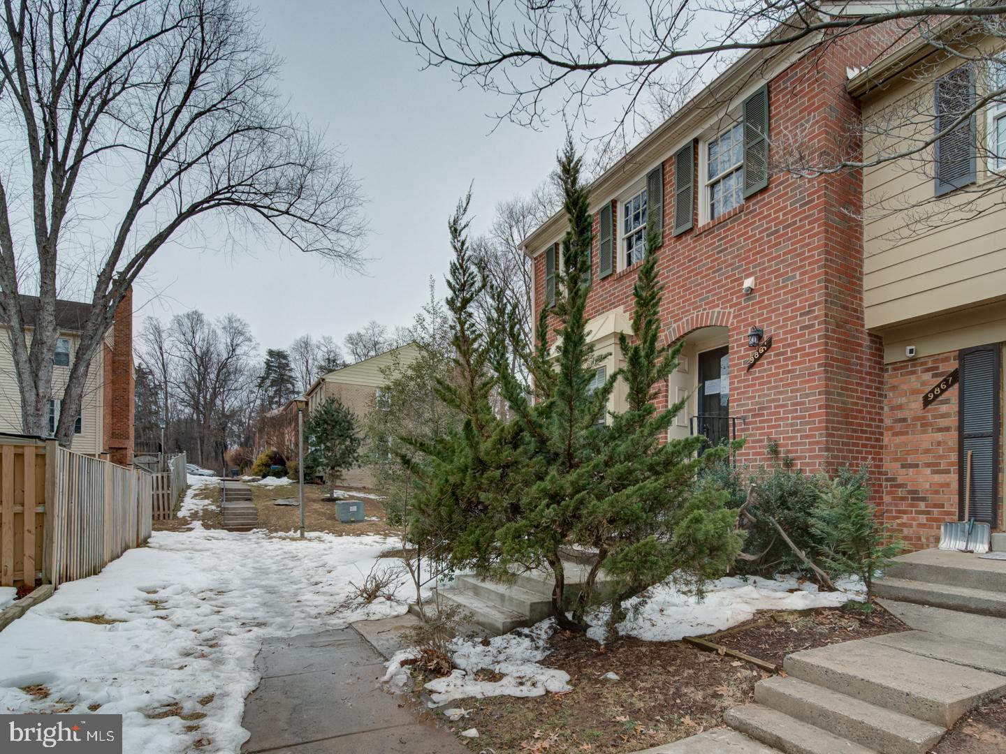 LAKEPOINTE - Residential