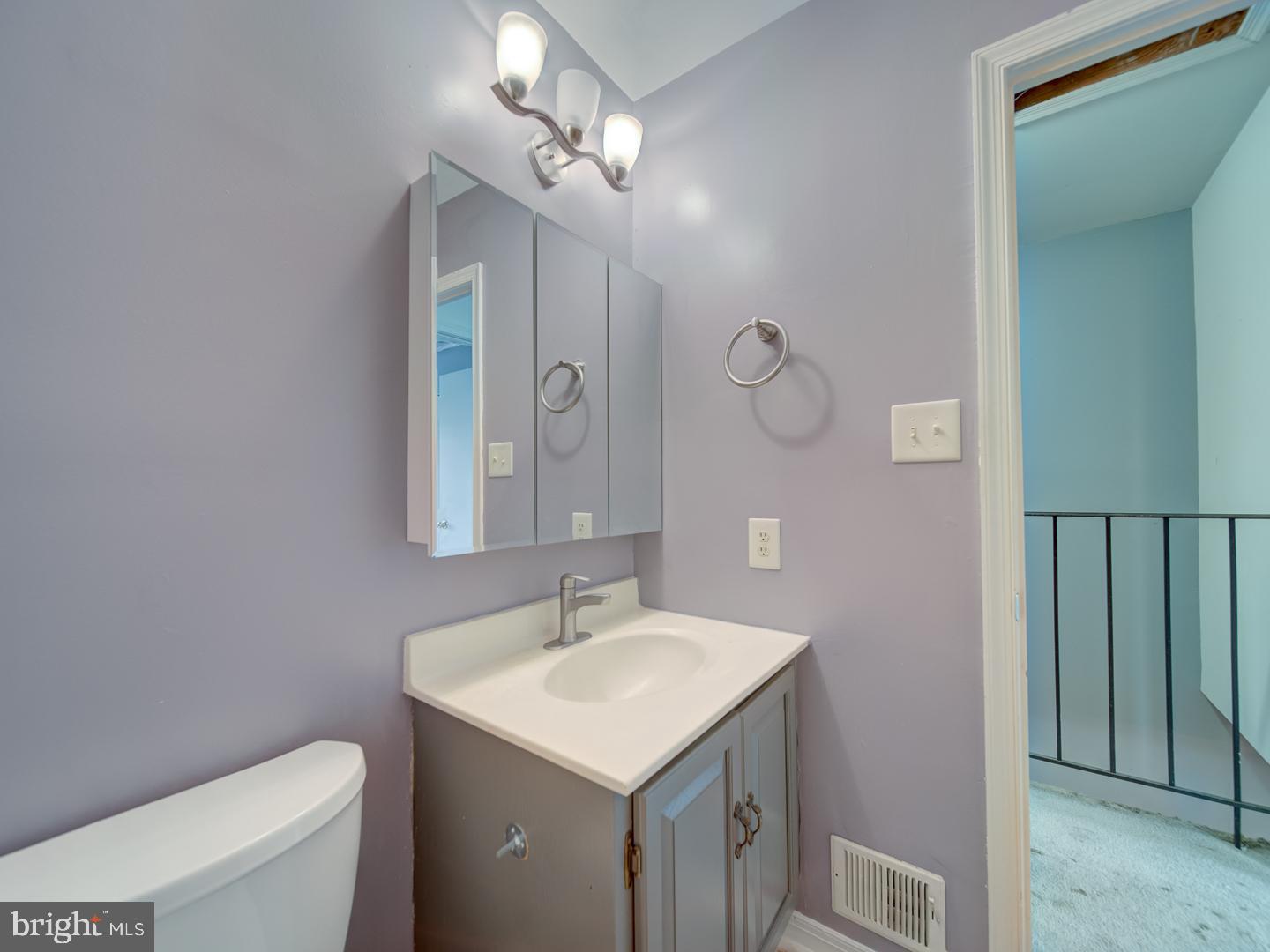 LAKEPOINTE - Residential