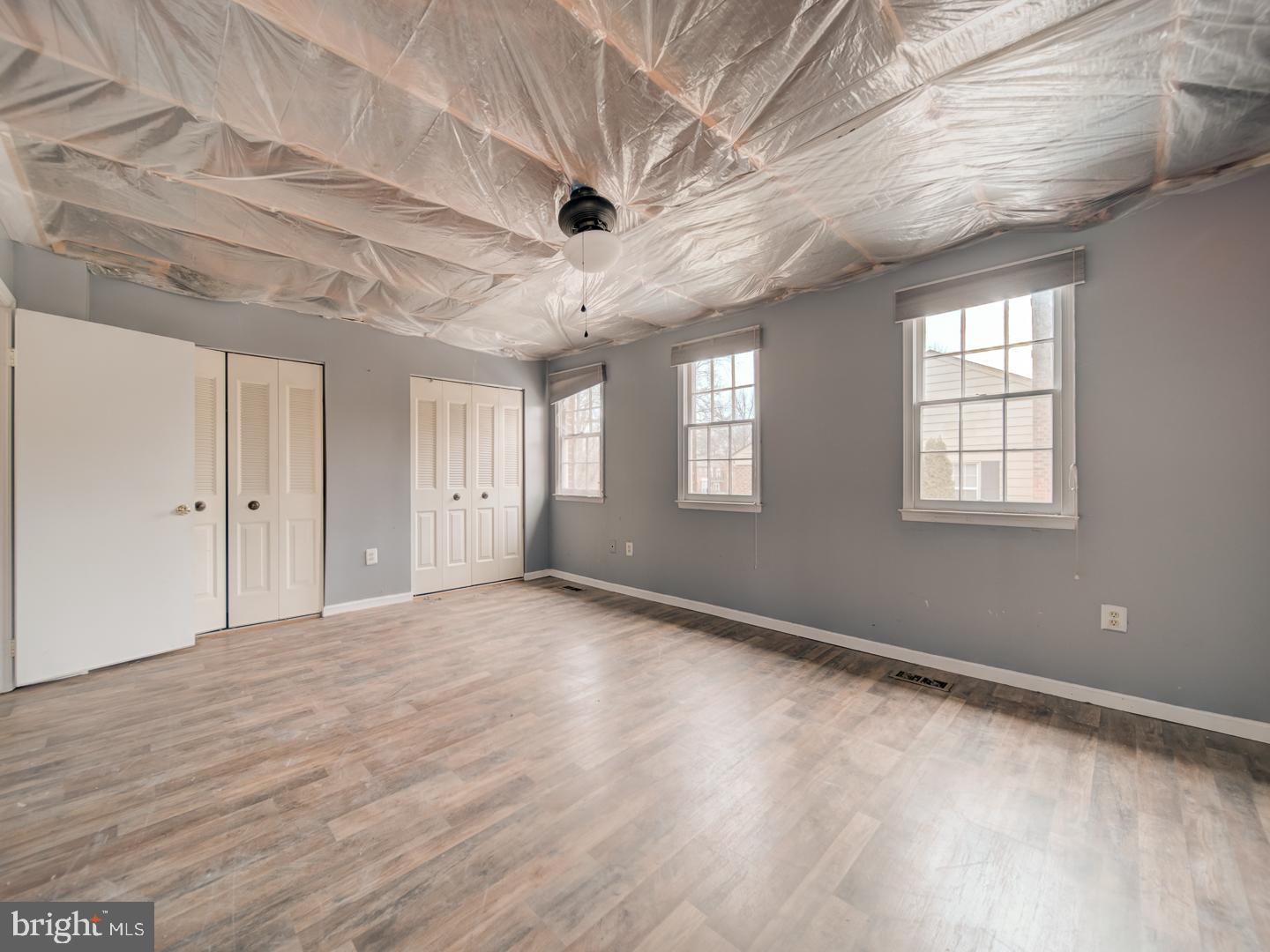 LAKEPOINTE - Residential