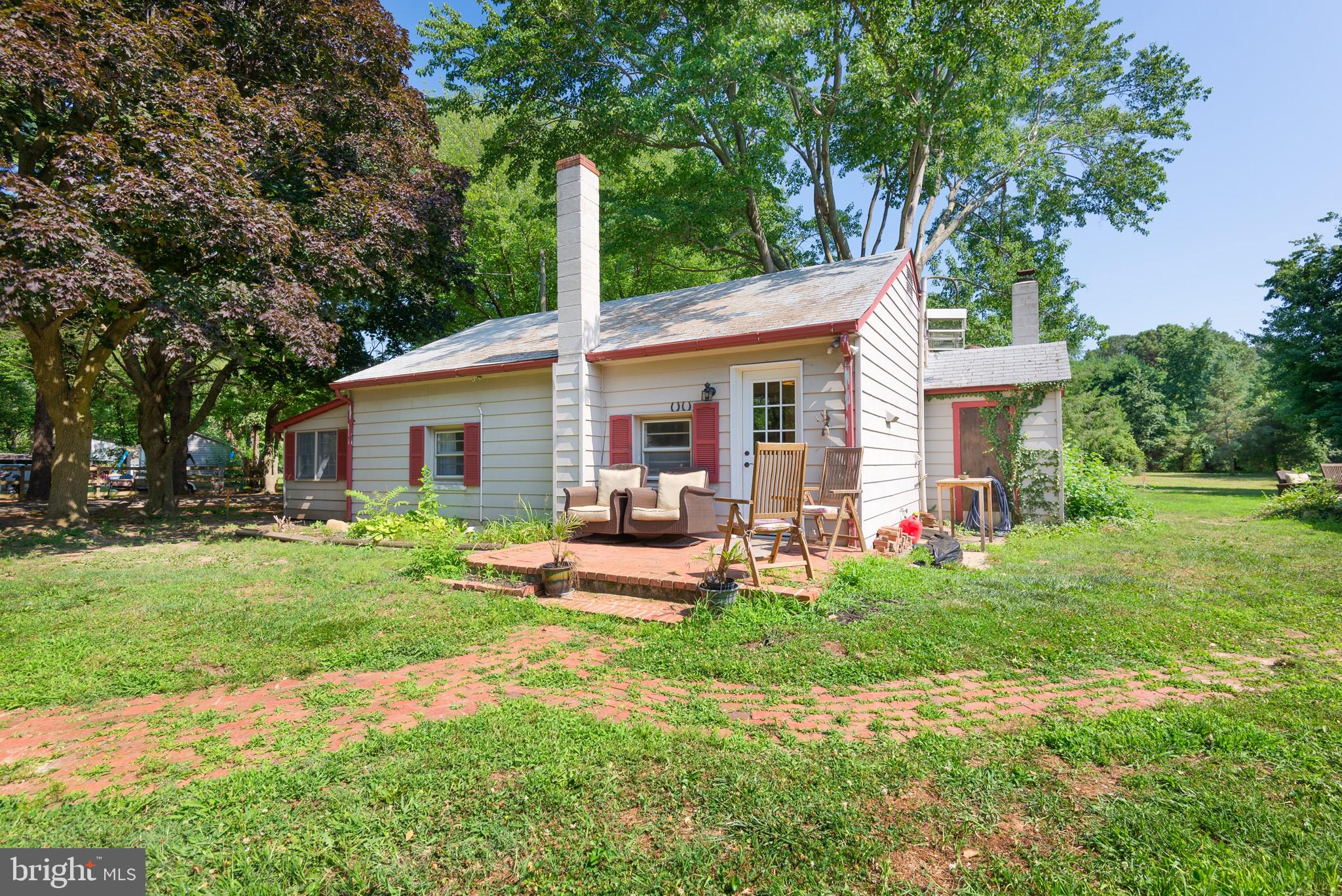 901 CHESTER RIVER DRIVE