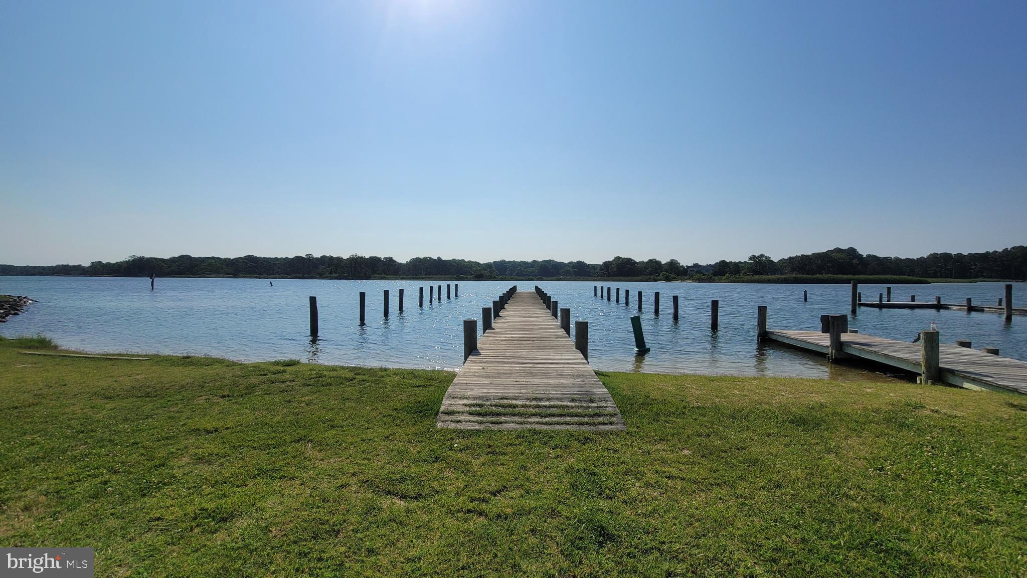 901 CHESTER RIVER DRIVE
