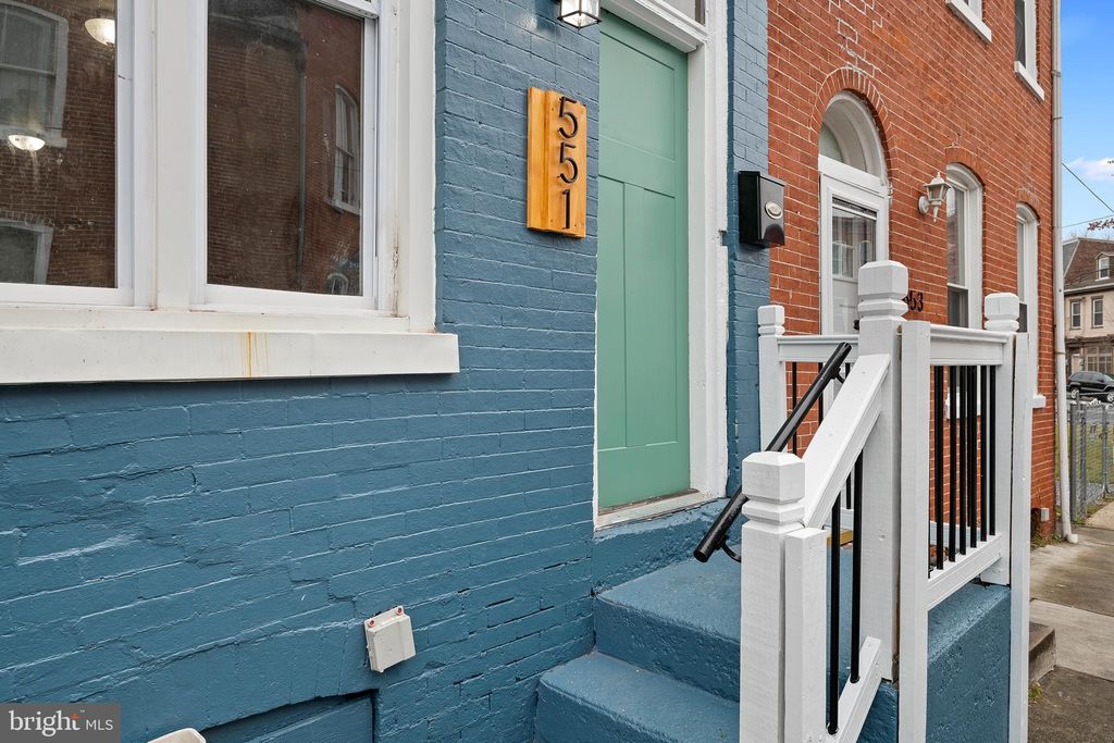 Photo of 551 HOWARD AVE, LANCASTER, PA 17602 (MLS # PALA2029378)