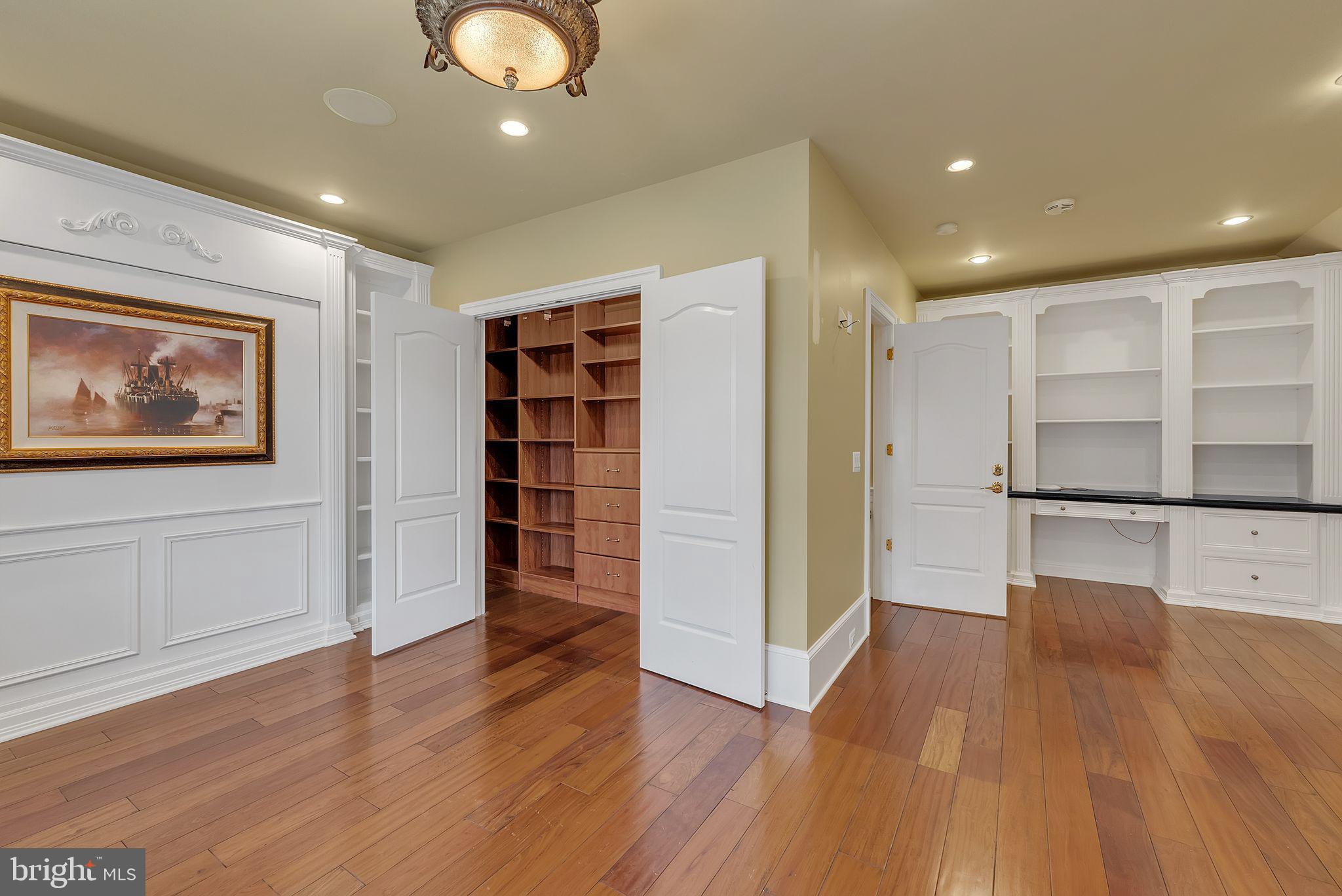 EVANS FARM - Residential