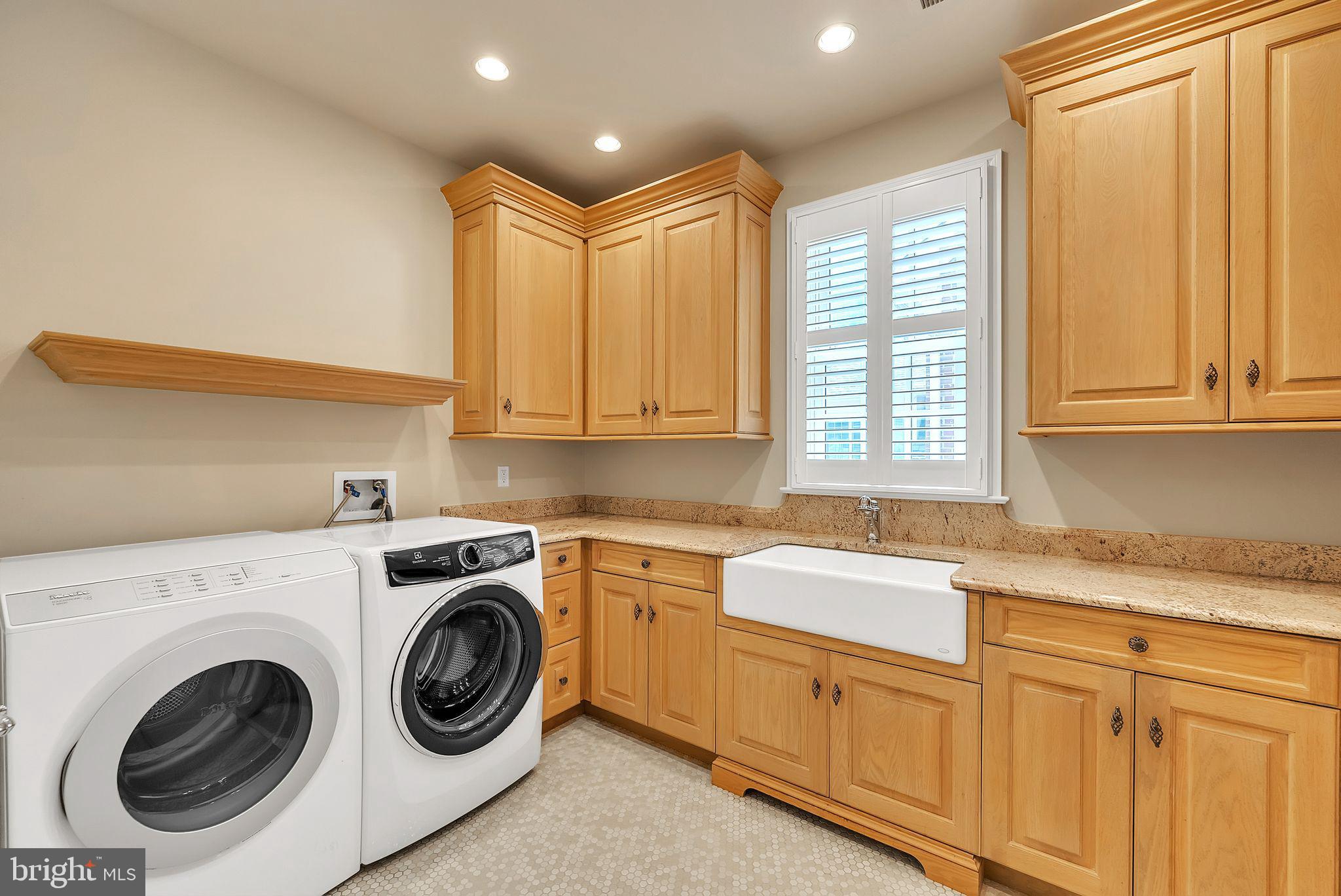 EVANS FARM - Residential