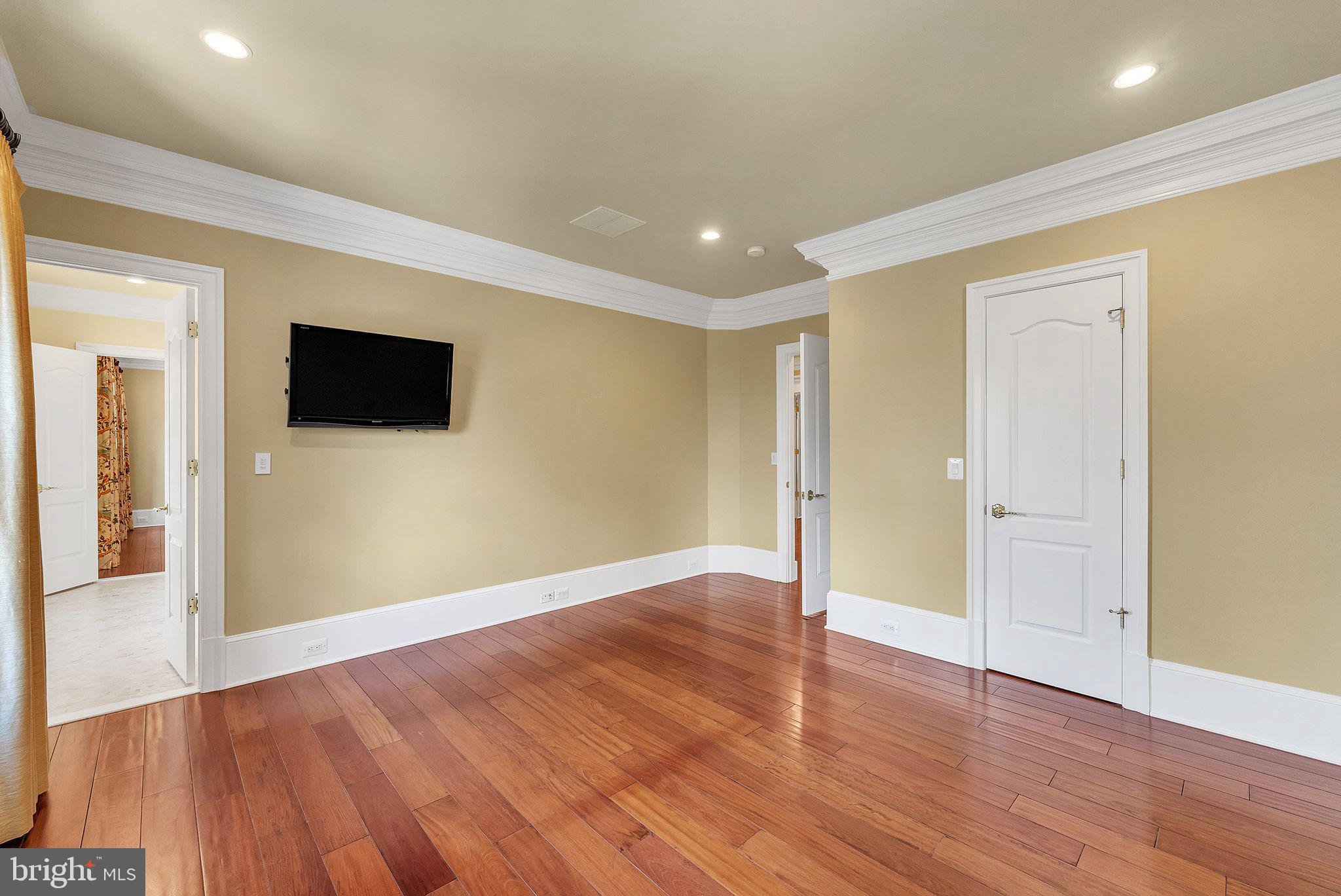 EVANS FARM - Residential