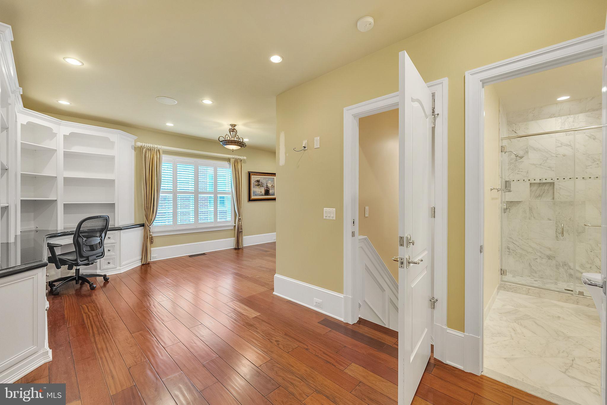 EVANS FARM - Residential